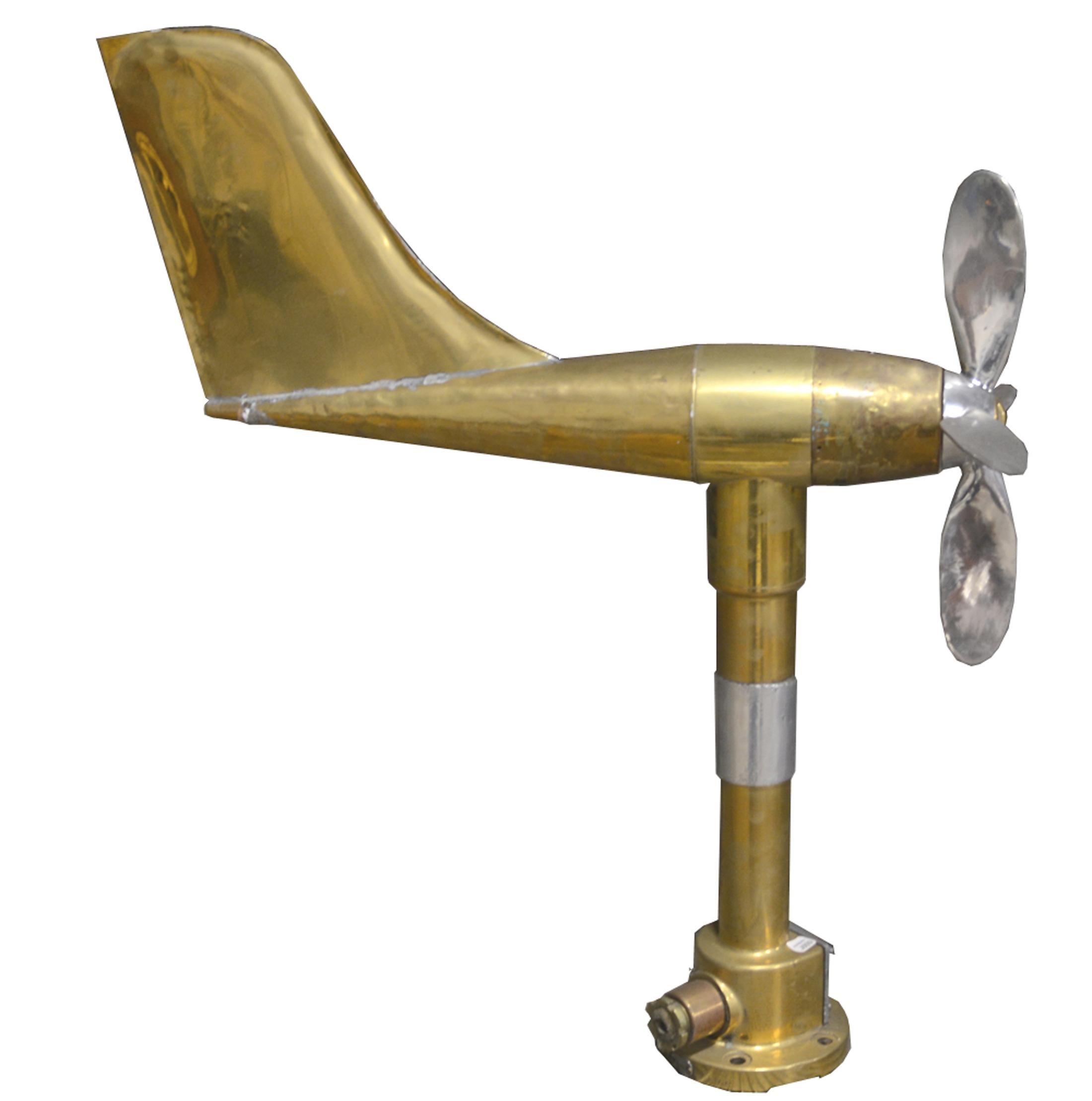 This anemometer was used on ships to measure wind direction and speed. Rare complete brass foot and body, aluminium propeller.
Measures: L 62 / H 78 cm propeller D 34 cm / 11.7 kg
We have another same piece with aluminium propeller and foot,