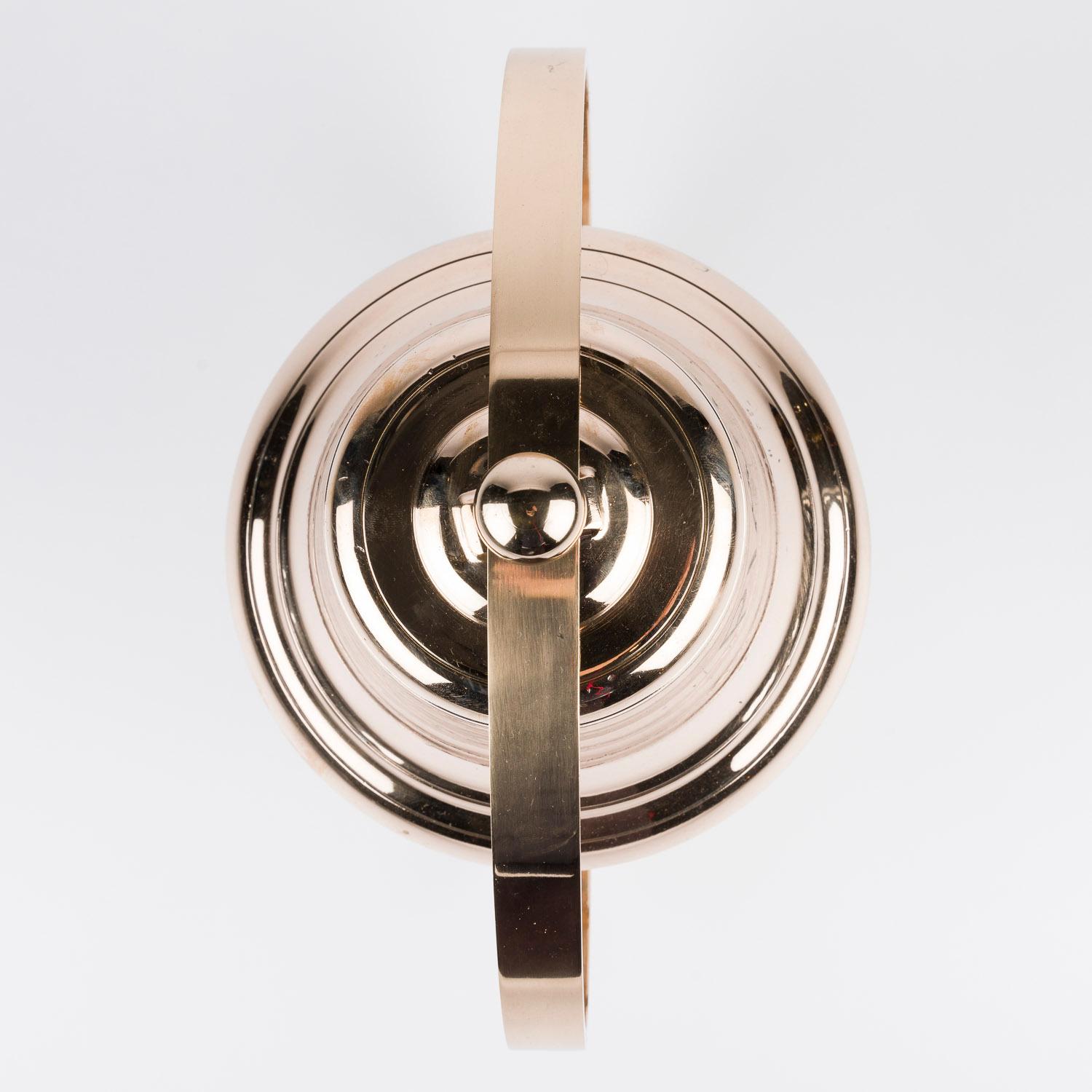 Laiton Cloche de navire sur un support circulaire en bronze Art Déco, pour le navire à vapeur PIAKO en vente