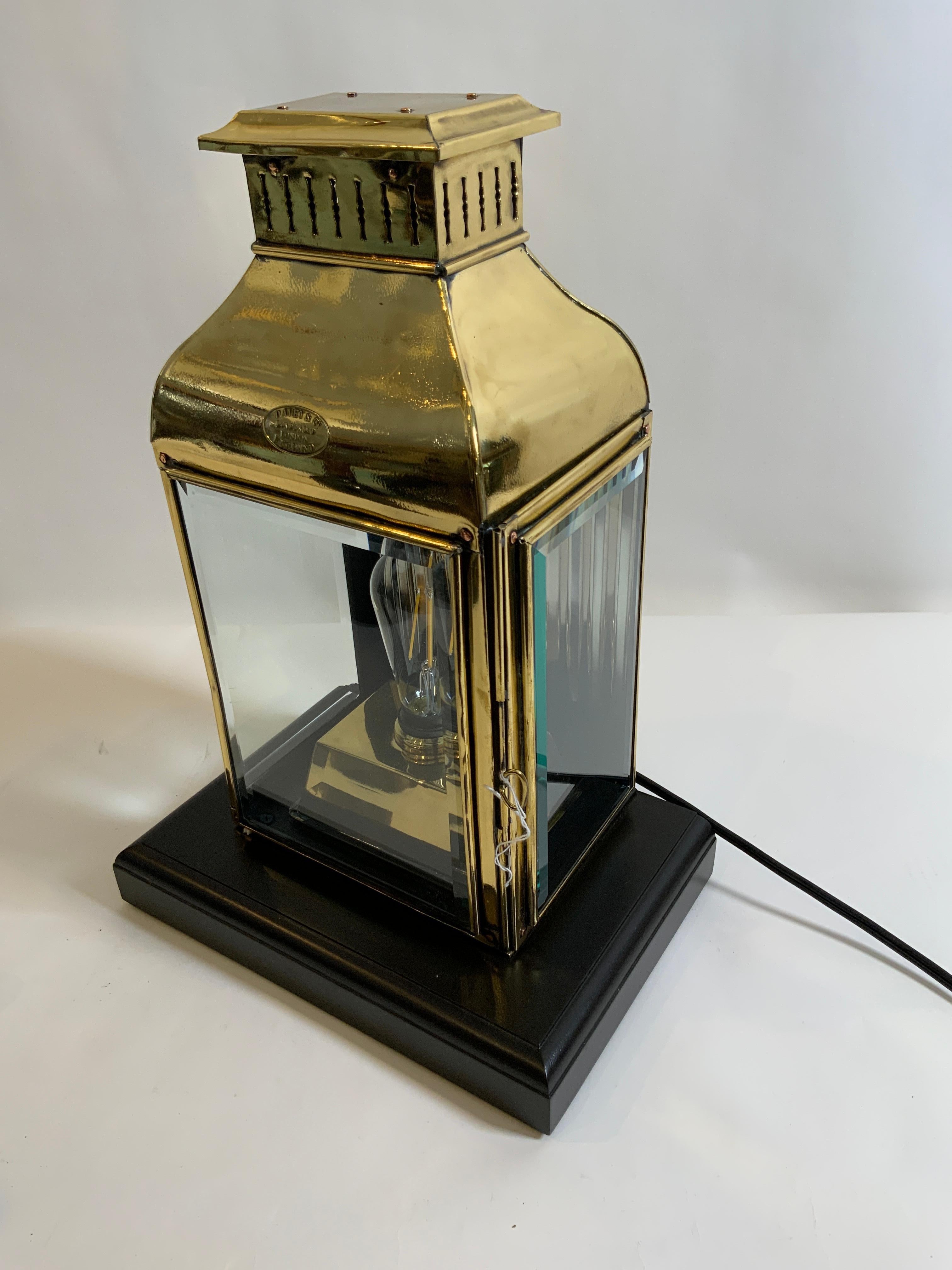 Lanterne de cabine de bateau par Davey of London en vente 1