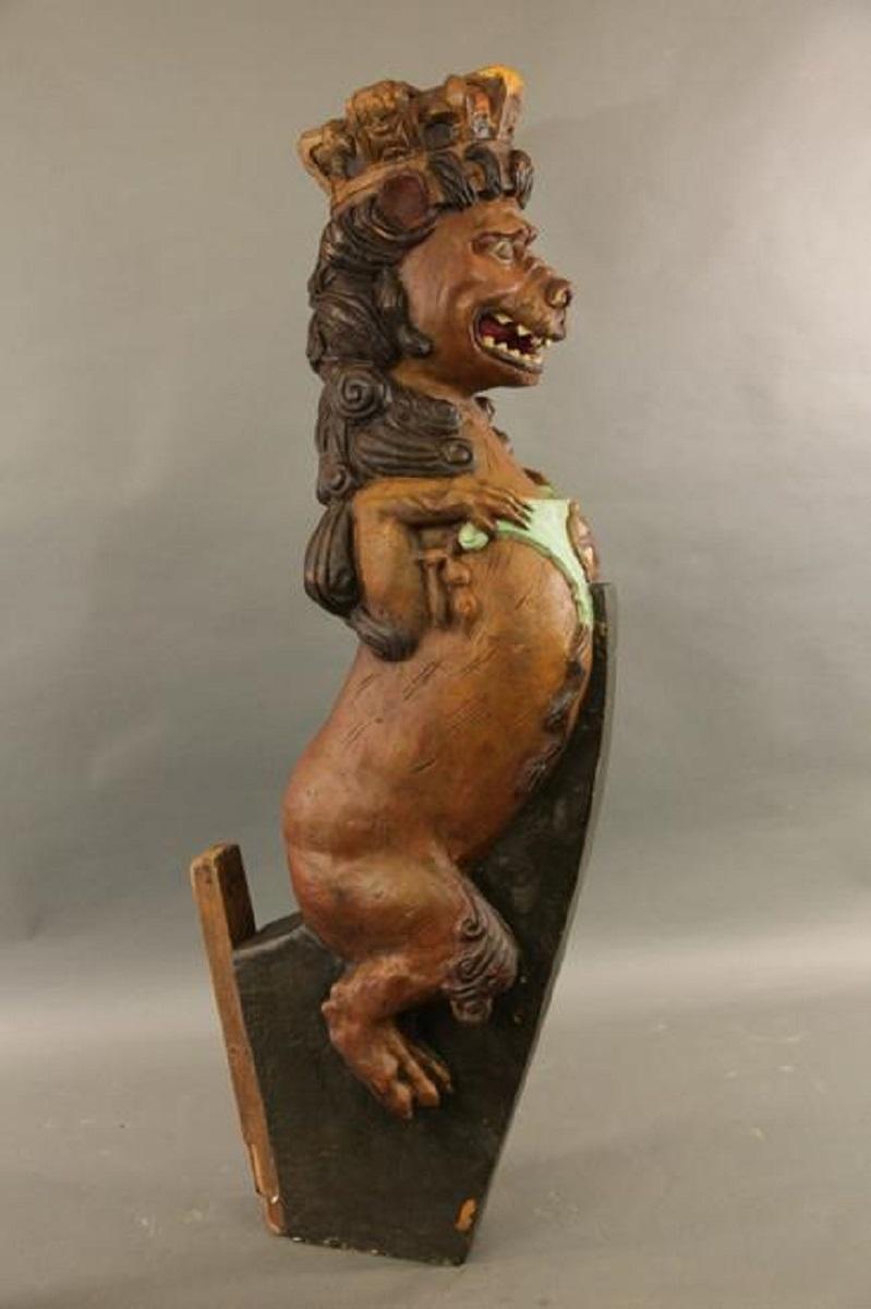 Ships figurehead of a crowned lion. Deeply carved, painted finish.

Overall dimensions: 45