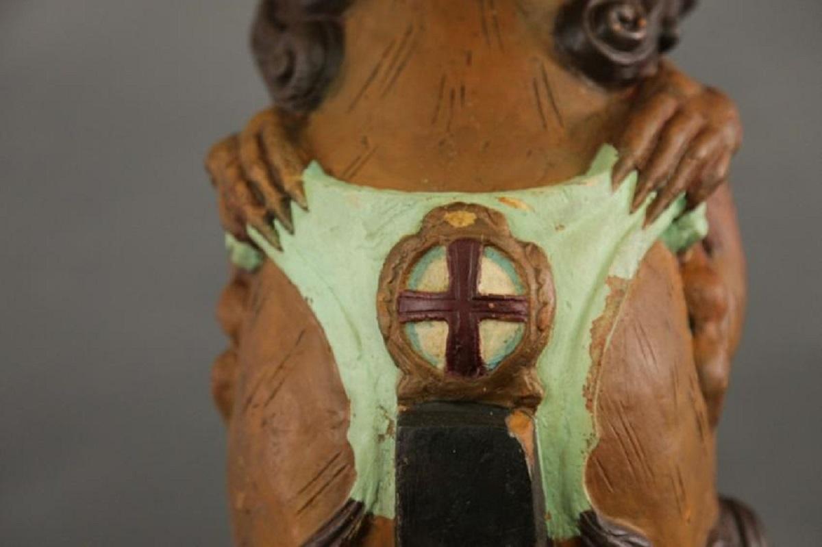 lion figurehead