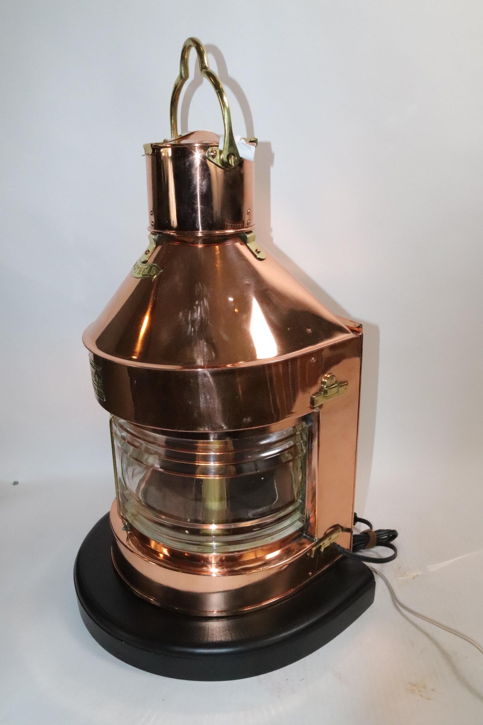 Ships Masthead Lantern by Meteorite In Good Condition For Sale In Norwell, MA