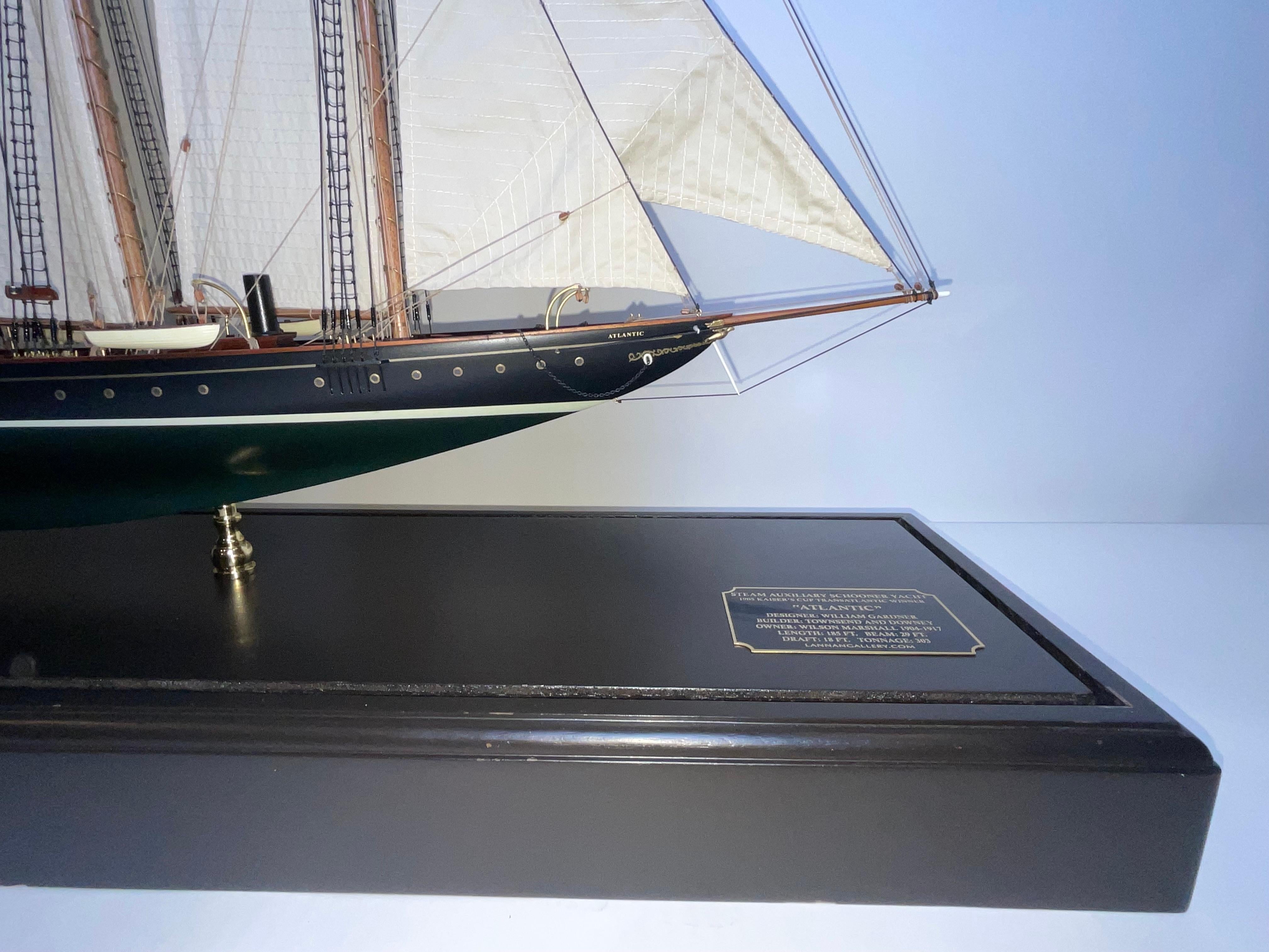 XXIe siècle et contemporain Modèle d' Schooner Atlantic en vente