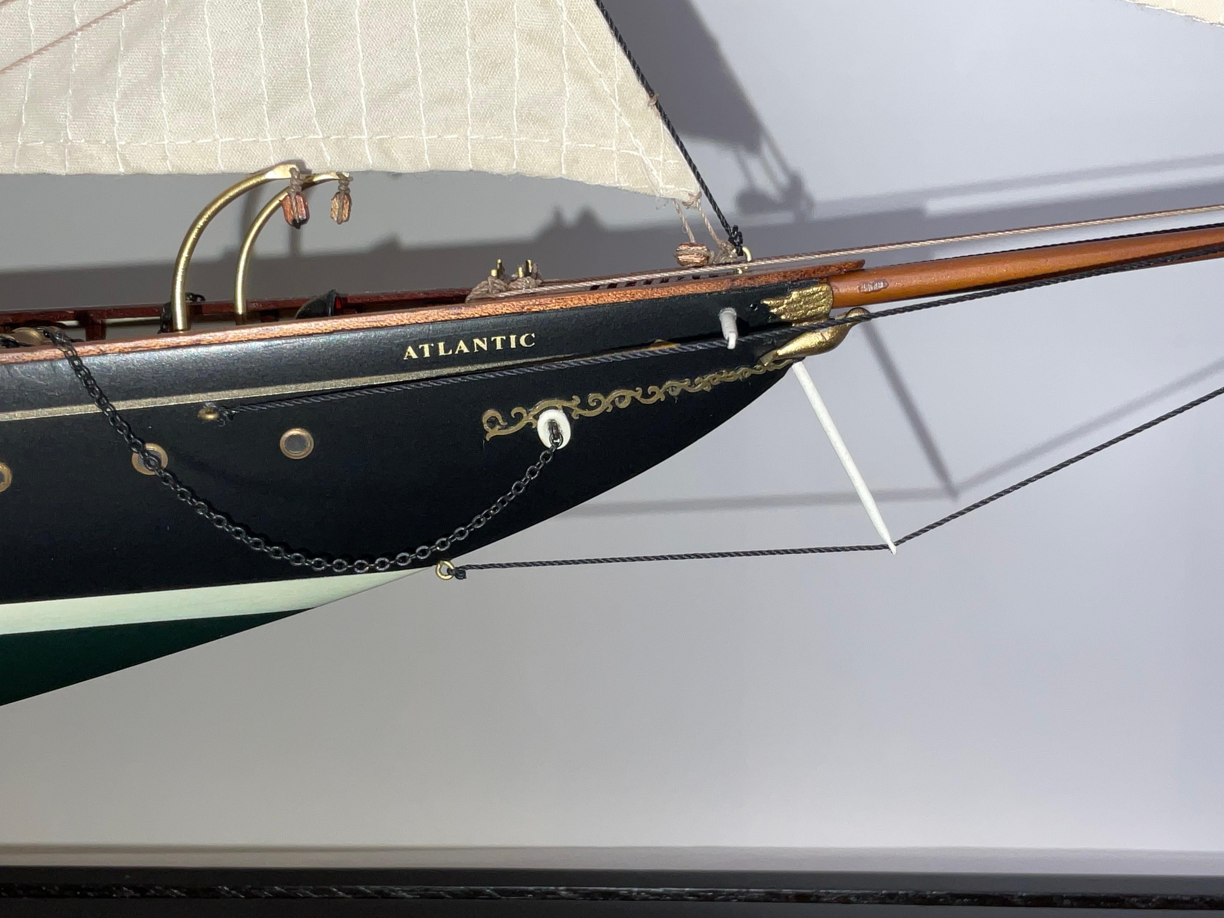 Bois Modèle d' Schooner Atlantic en vente