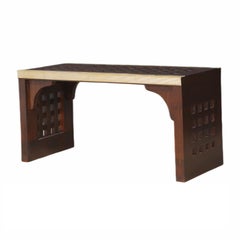 Pont nautique en teck de navire transformable en banc ou en table basse avec bordure en laiton