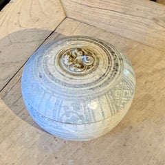 Light Blue and Light Grey Shipwreck Powder Box, Thailand, 17th Century