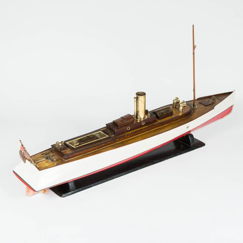 Scottish Shipyard Built Model of a Steam Launch, by Robertson & Sons of Argyll For Sale