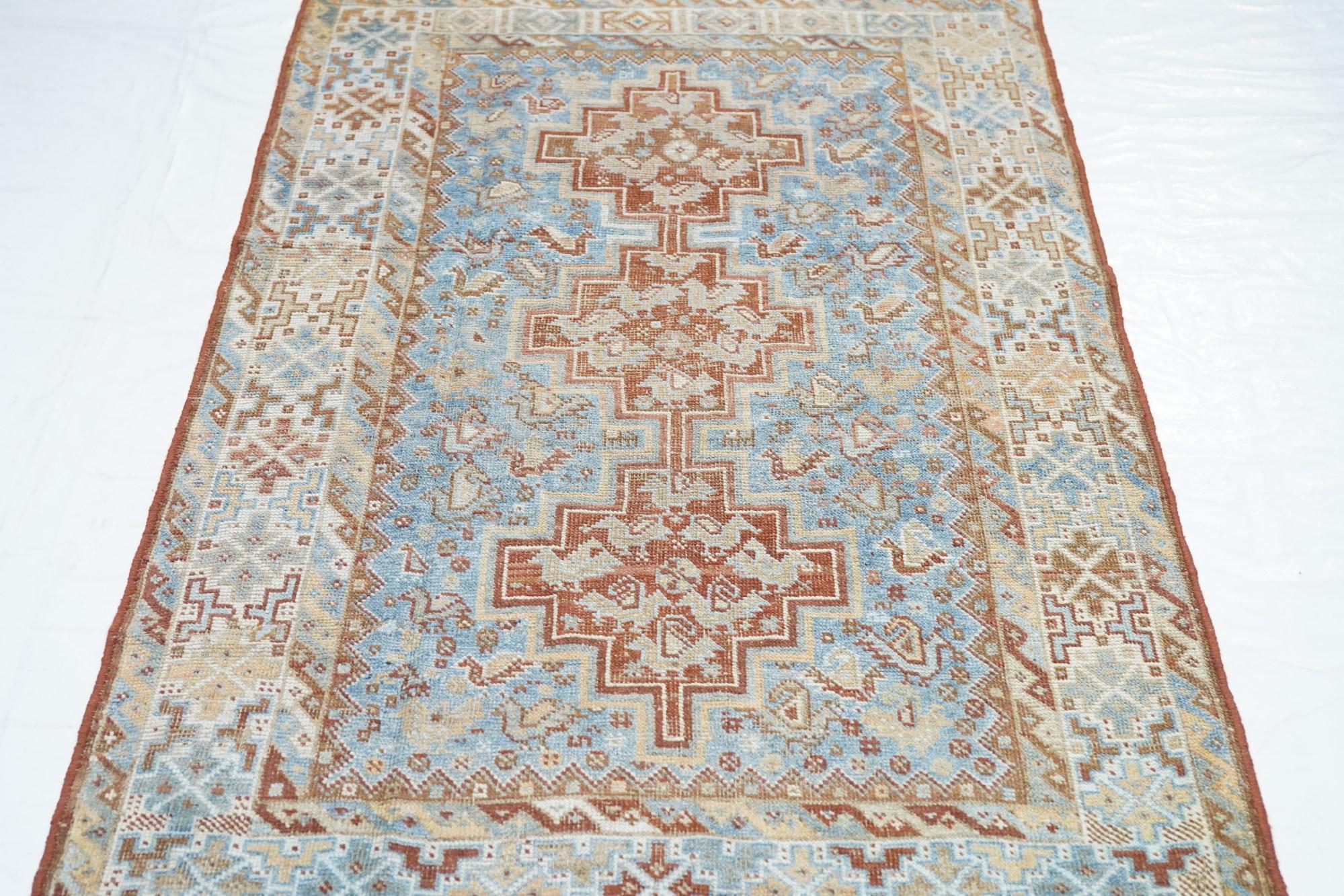 Early 20th Century Antique Persian Shiraz Rug 3'1'' x 4'9'' For Sale