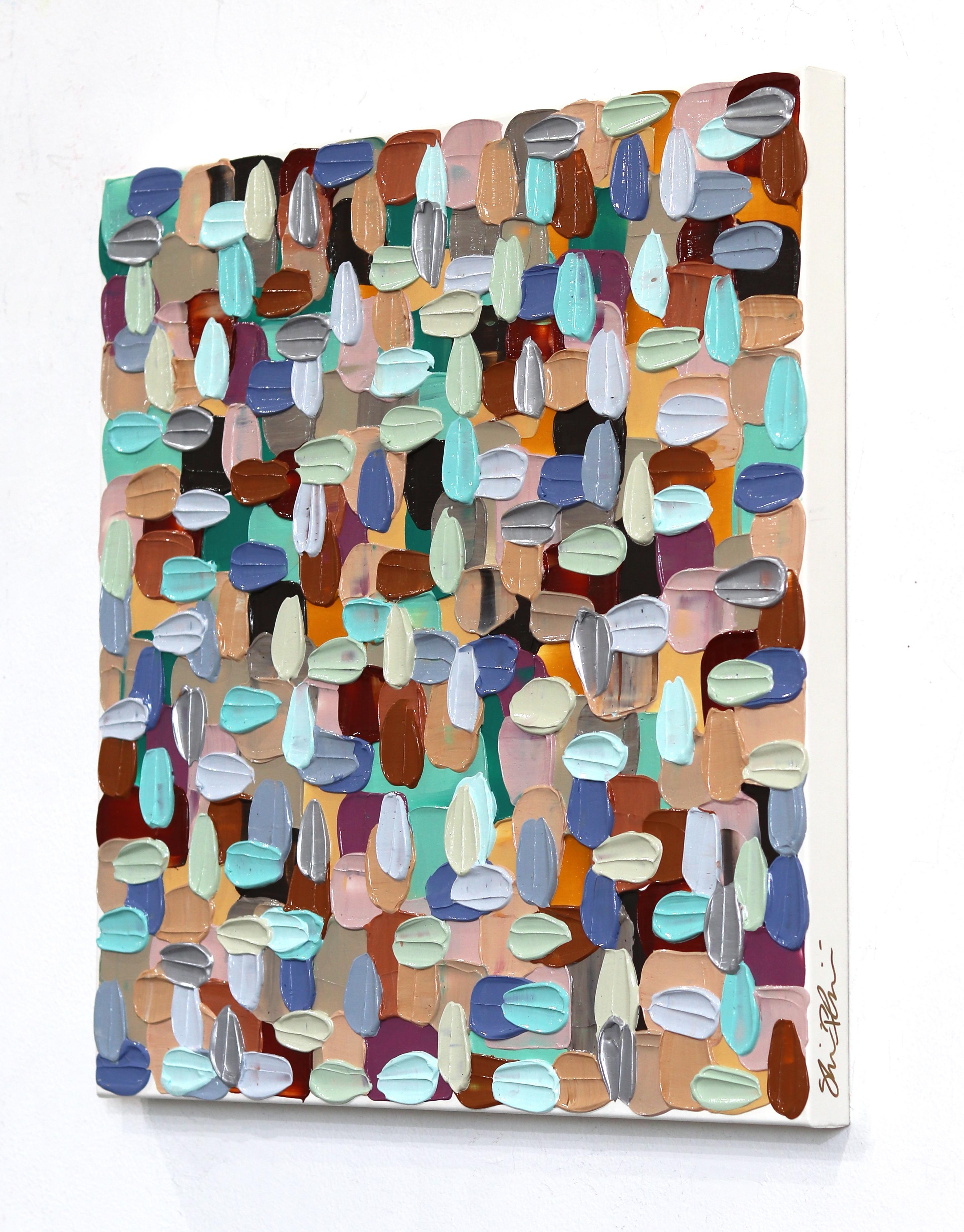 Die abstrakten Kunstwerke der Künstlerin Shiri Phillips sind mit pastos gemalten Strichen in leuchtenden Farben gestaltet. Ihre Bilder sind durch die Schichtung von Acrylfarbe in fließenden Pinselstrichen mit Textur überflutet. Inspiriert von der