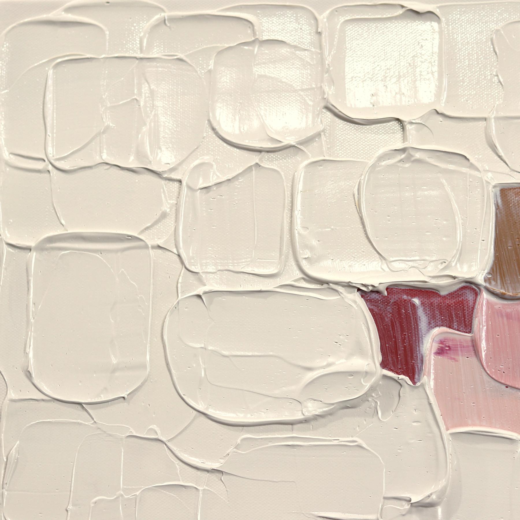 Des touches de couleurs vives peintes par empâtement constituent la trame des œuvres d'art abstraites de l'artiste Shiri Phillips. Ses peintures sont inondées de texture grâce à la superposition de la peinture acrylique en coups de pinceau fluides.