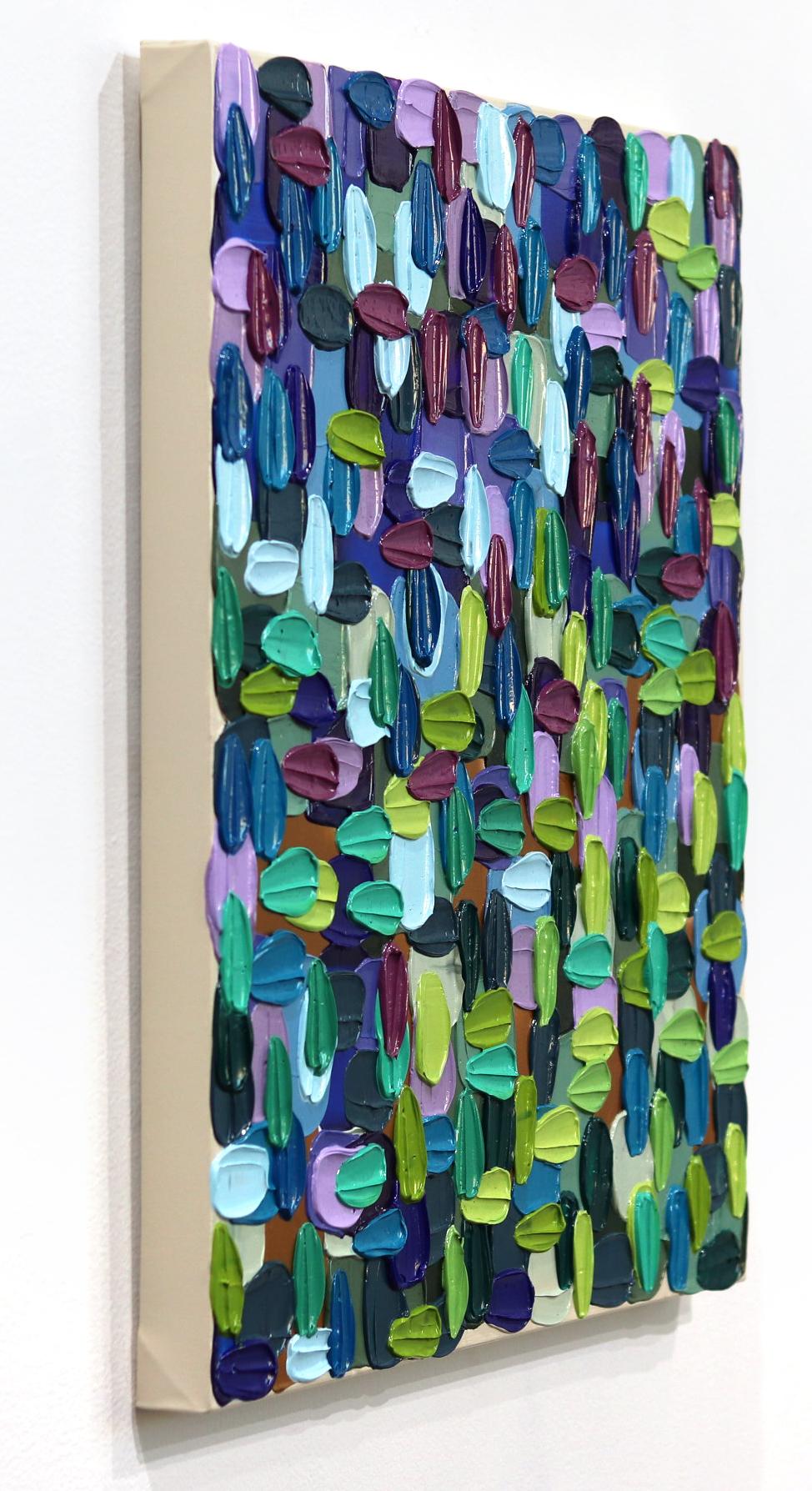 Impasto-painted strokes of bright colors are the framework of artist Shiri Phillips’ abstract artworks. Her paintings are flooded with texture through the layering of acrylic paint in fluent brushstrokes. Inspired by the vibrant surroundings she