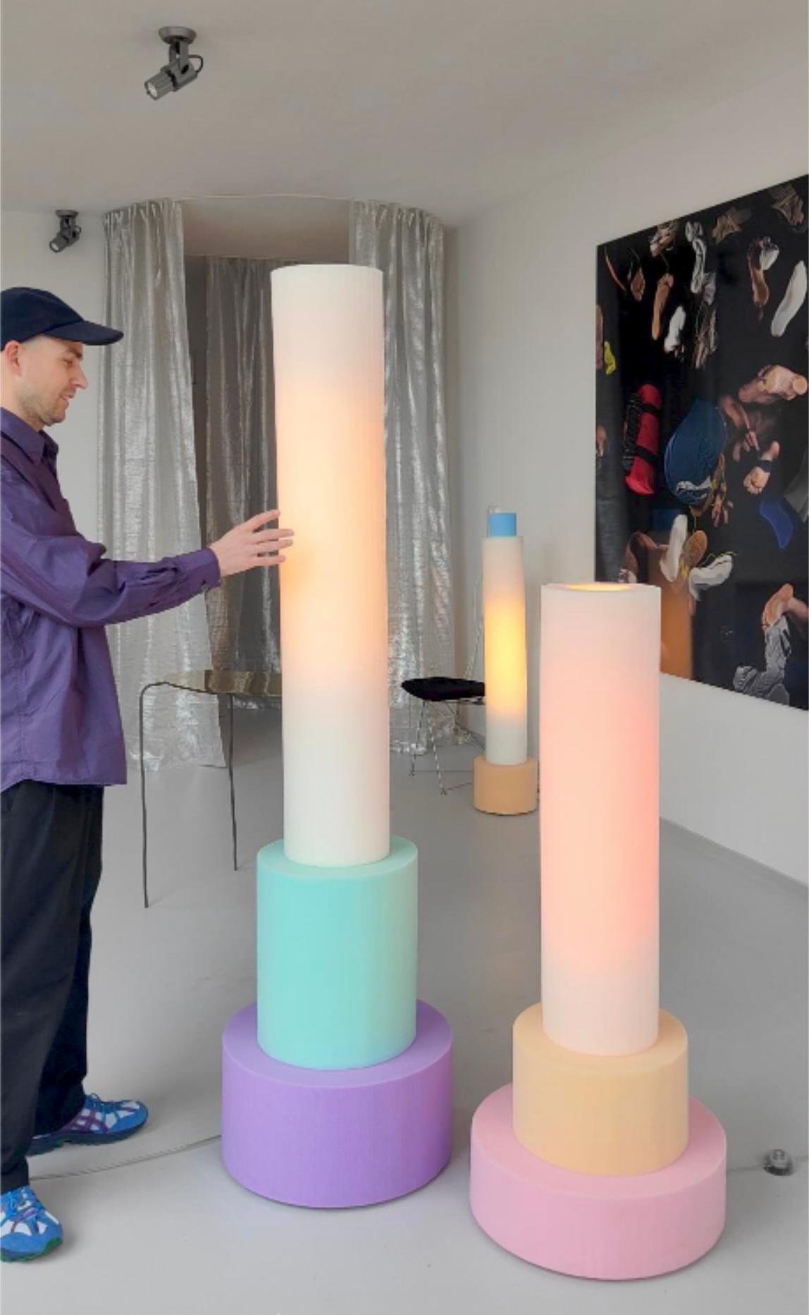 Lámpara de pie Shirley Schuimlampen de Sven Jansse en Nuevo estado para la venta en Geneve, CH