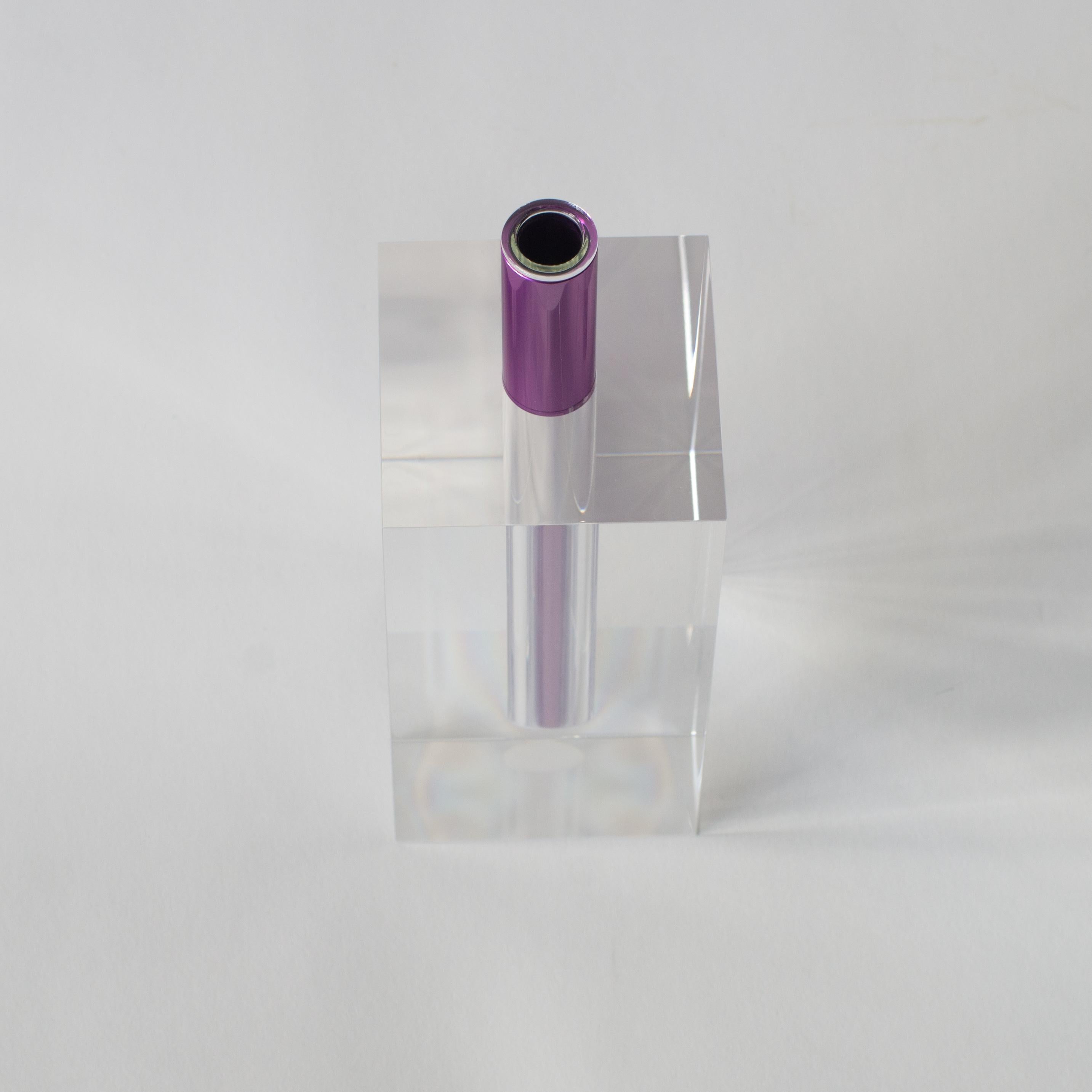 Postmoderno Vaso in acrilico Shiro Kuramata Viola in vendita