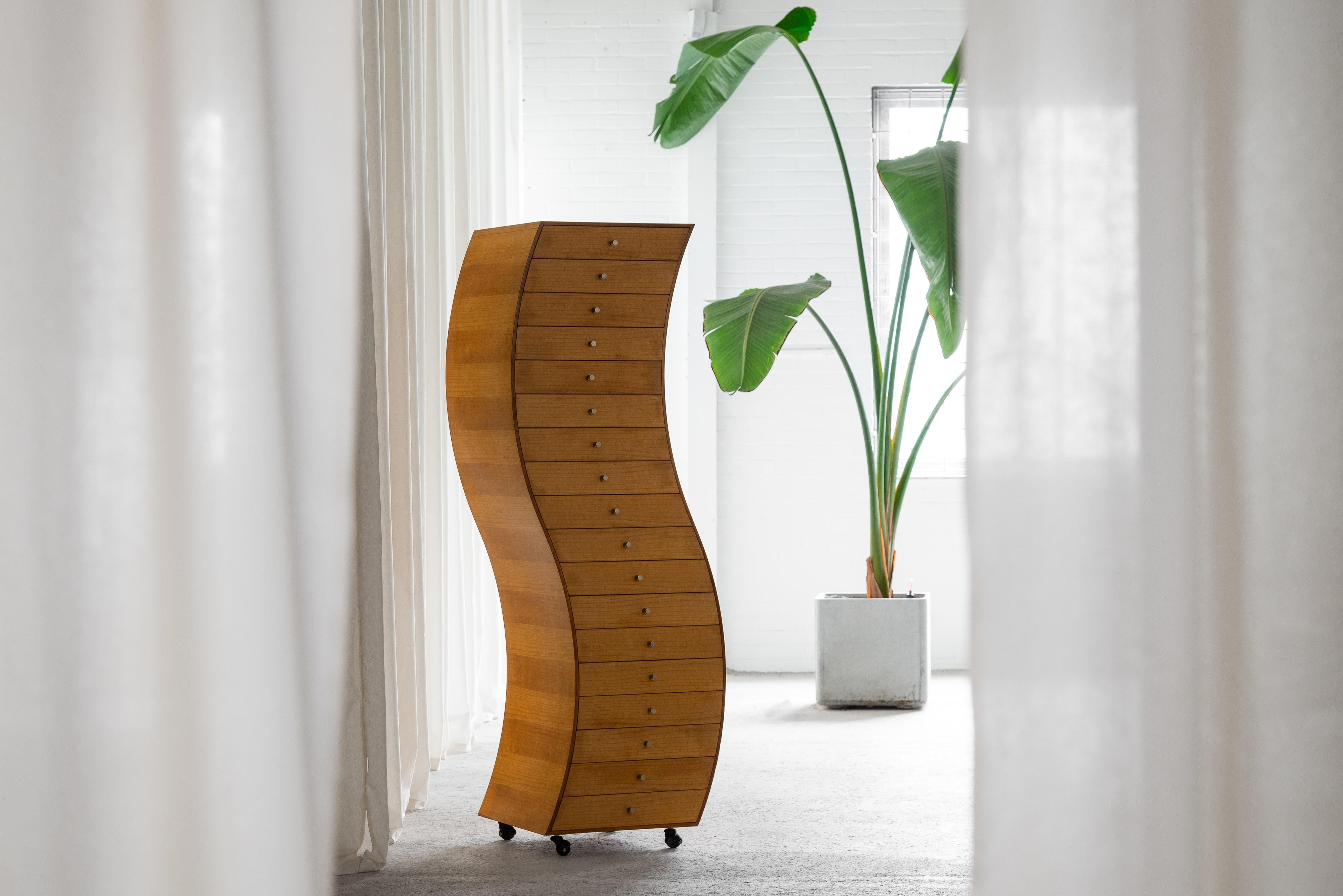 Shiro Kuramata Side 1 Schubladenschrank Cappellini Italien 1989 (Postmoderne)