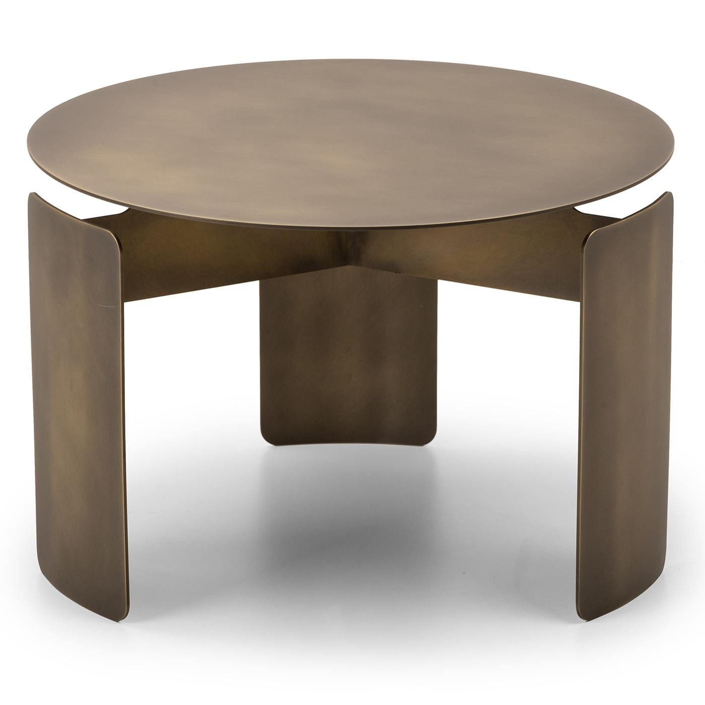 Perfectly expressing the harmonious balance of shapes, this side table of the Shirudo Collection by Finnish designer Elisa Honkanen is inspired by and named after ancient oriental shields. The burnished black stainless steel structure stands on