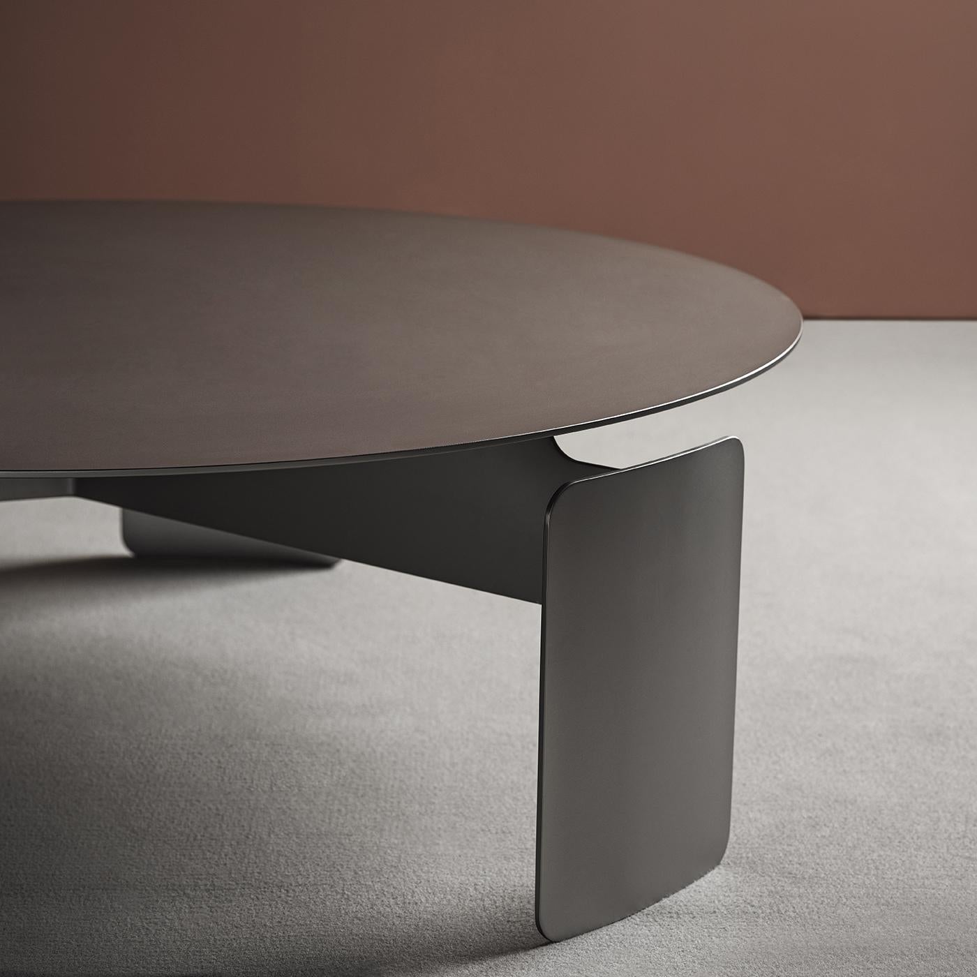 Shirudo Gray Coffee Table by Elisa Honkanen In New Condition In Milan, IT