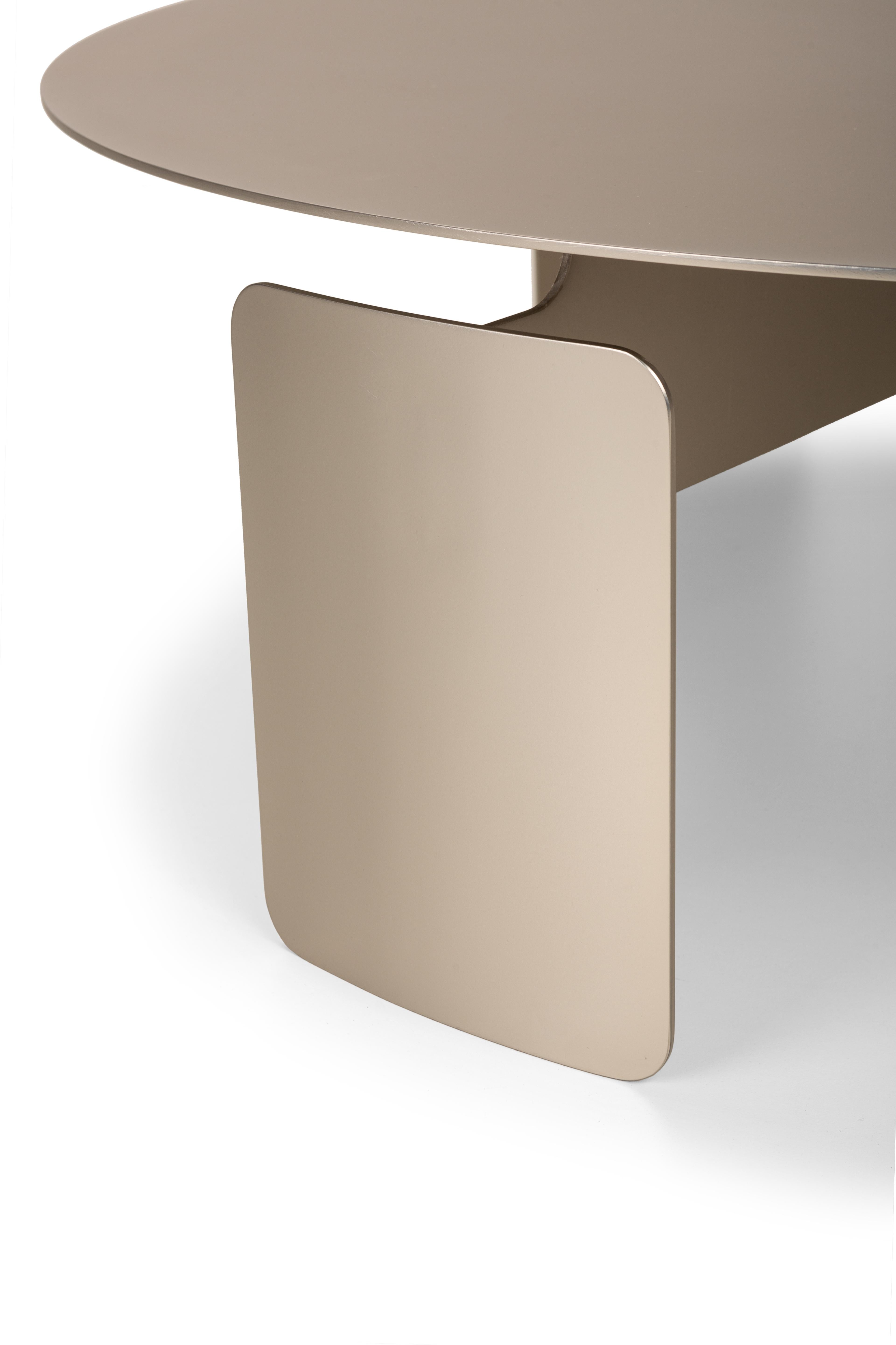 Table basse Shirudo en métal nickelé mat de Mingardo Neuf - En vente à Geneve, CH