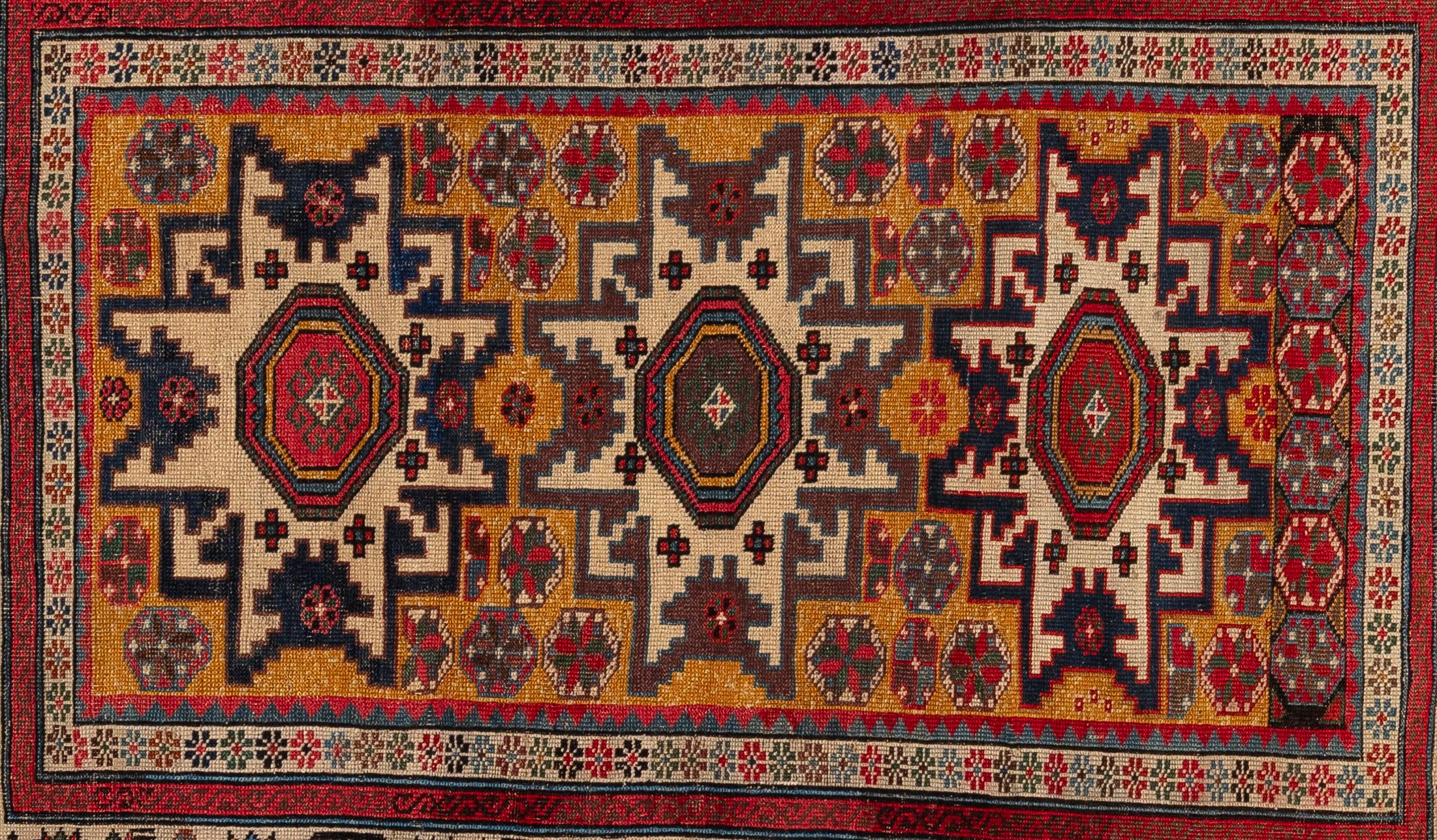 Tessuto a mano Shirvan in vendita