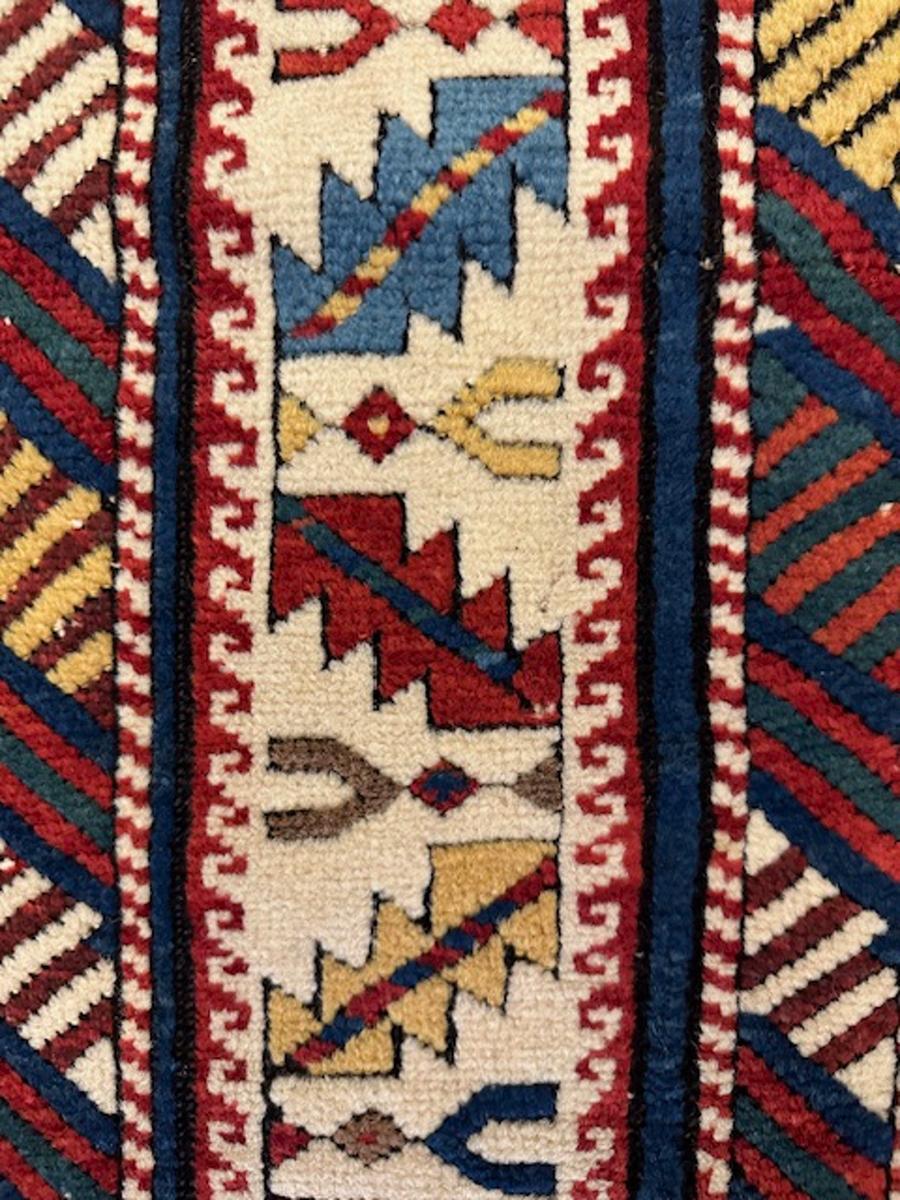 Shirvan long rug in vendita 1