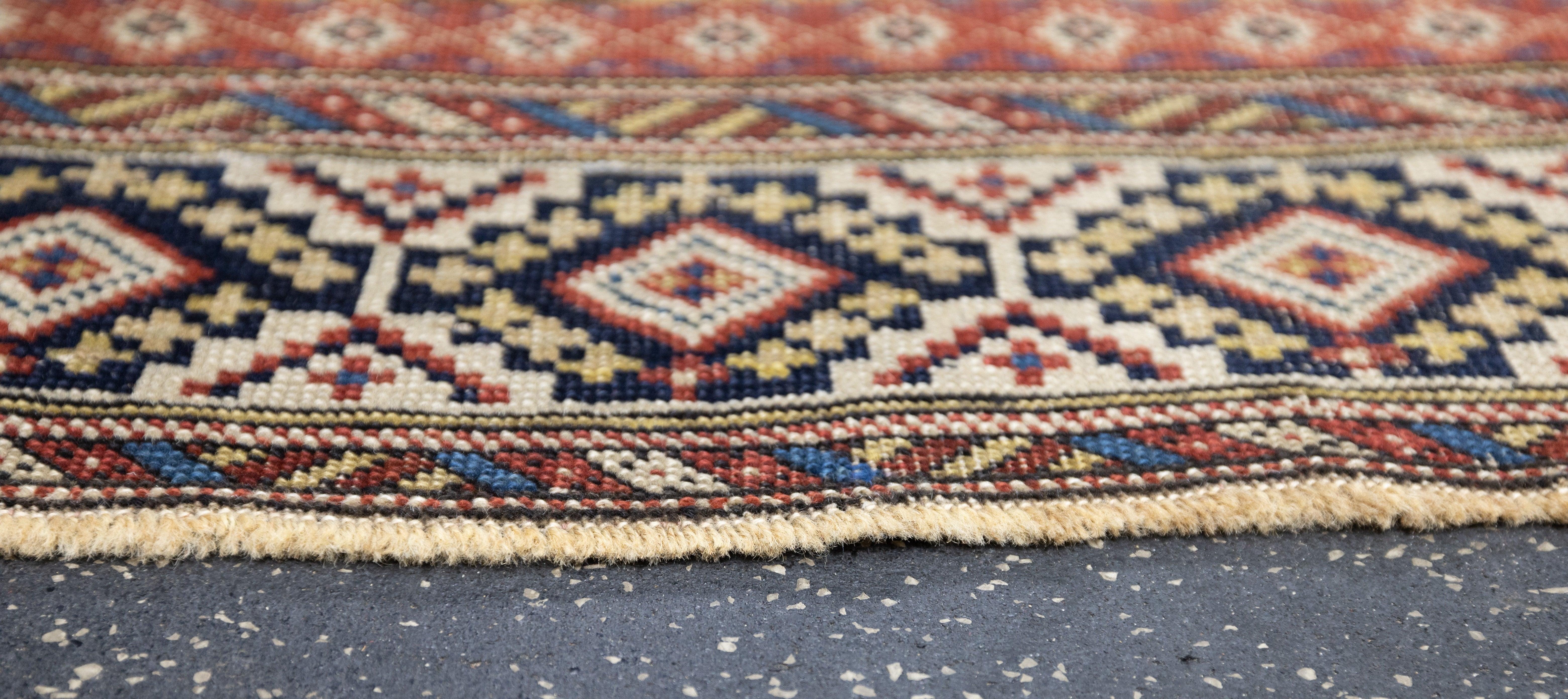 Shirvan Rug 3'5'' x 5'5'' In Excellent Condition For Sale In New York, NY
