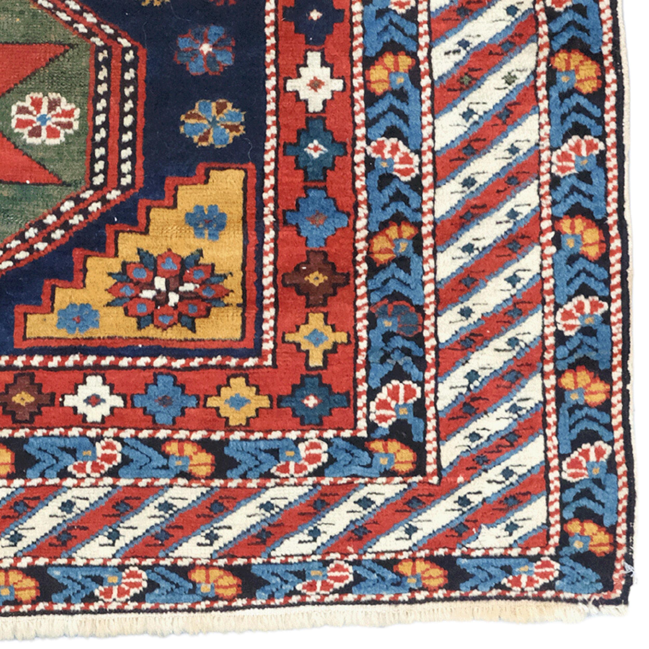 Shirvan-Teppich – Kaukasischer Schirwan-Teppich aus der Mitte des 19. Jahrhunderts im Angebot 1