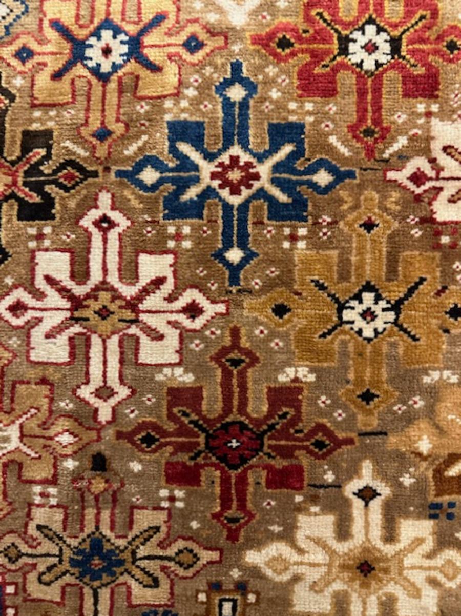 Tessuto a mano Corridore di Shirvan in vendita