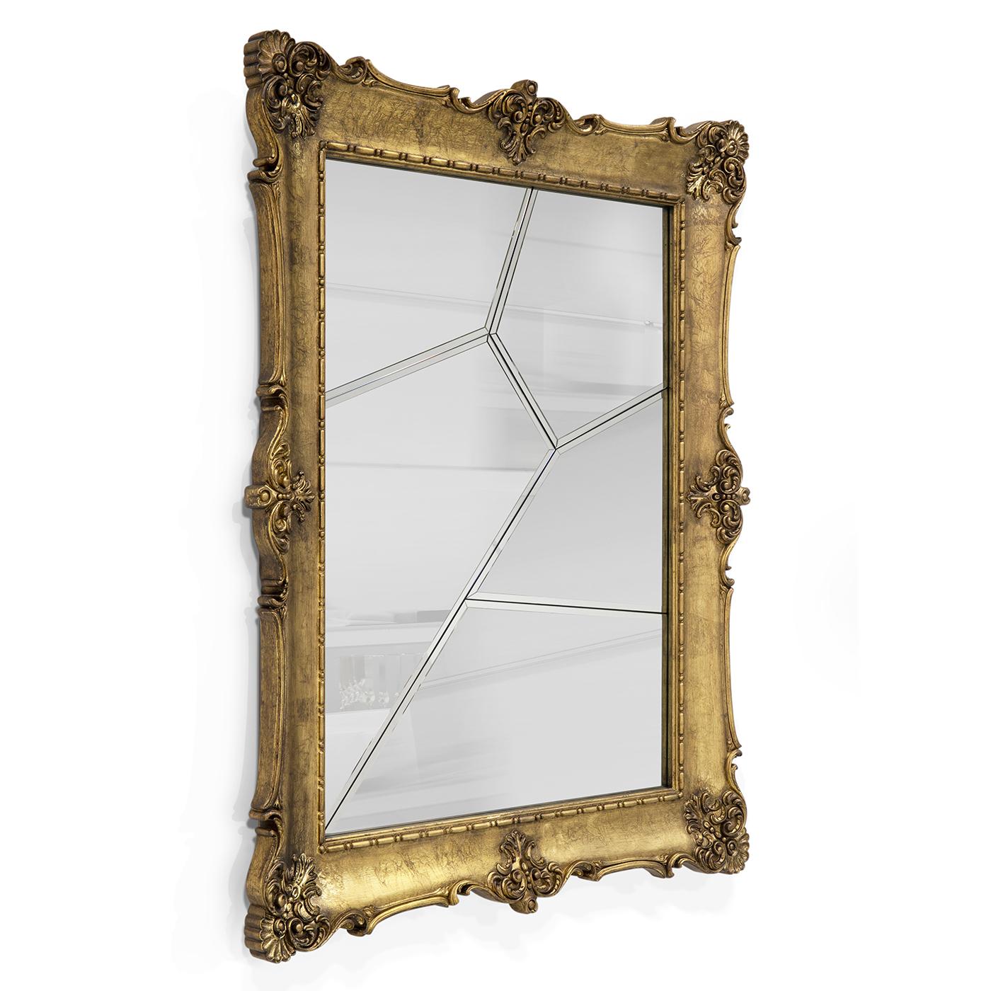 Mirror Shiver with solid wood structure in.
Aged brass finish. With fragmented bevelled. 
Mirror glass.