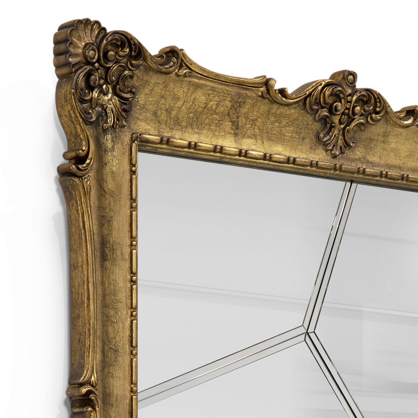Shiver Mirror In New Condition For Sale In Paris, FR