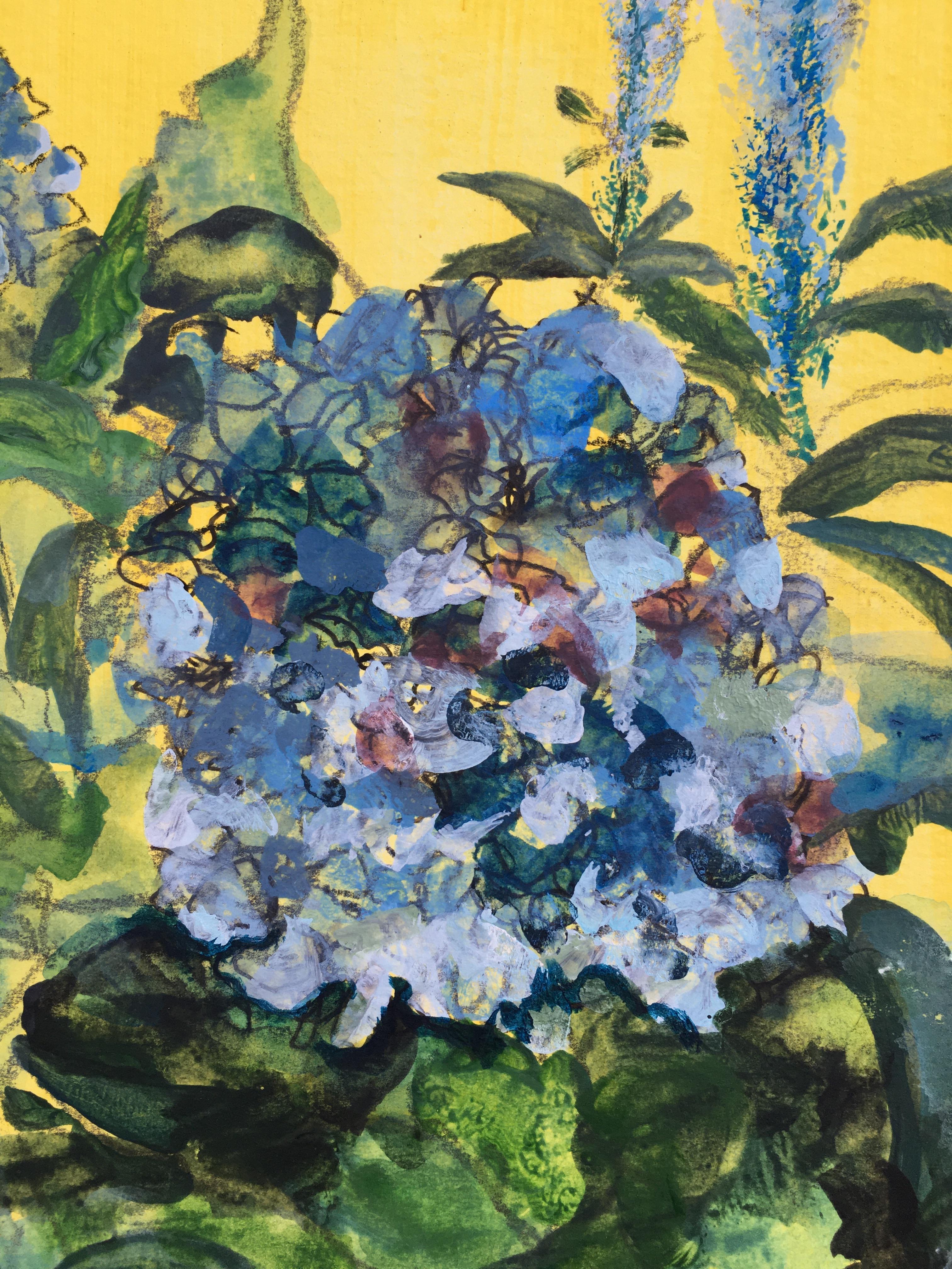 This hand-painted Edition is one of the Summer Bloom series Shizico Yi started in 2022.
Veronica and Hydrangea (in the painting) are the summer elements in her garden, Shizico cultivated these deciduous shrubs in 2015, and since, they blossom from