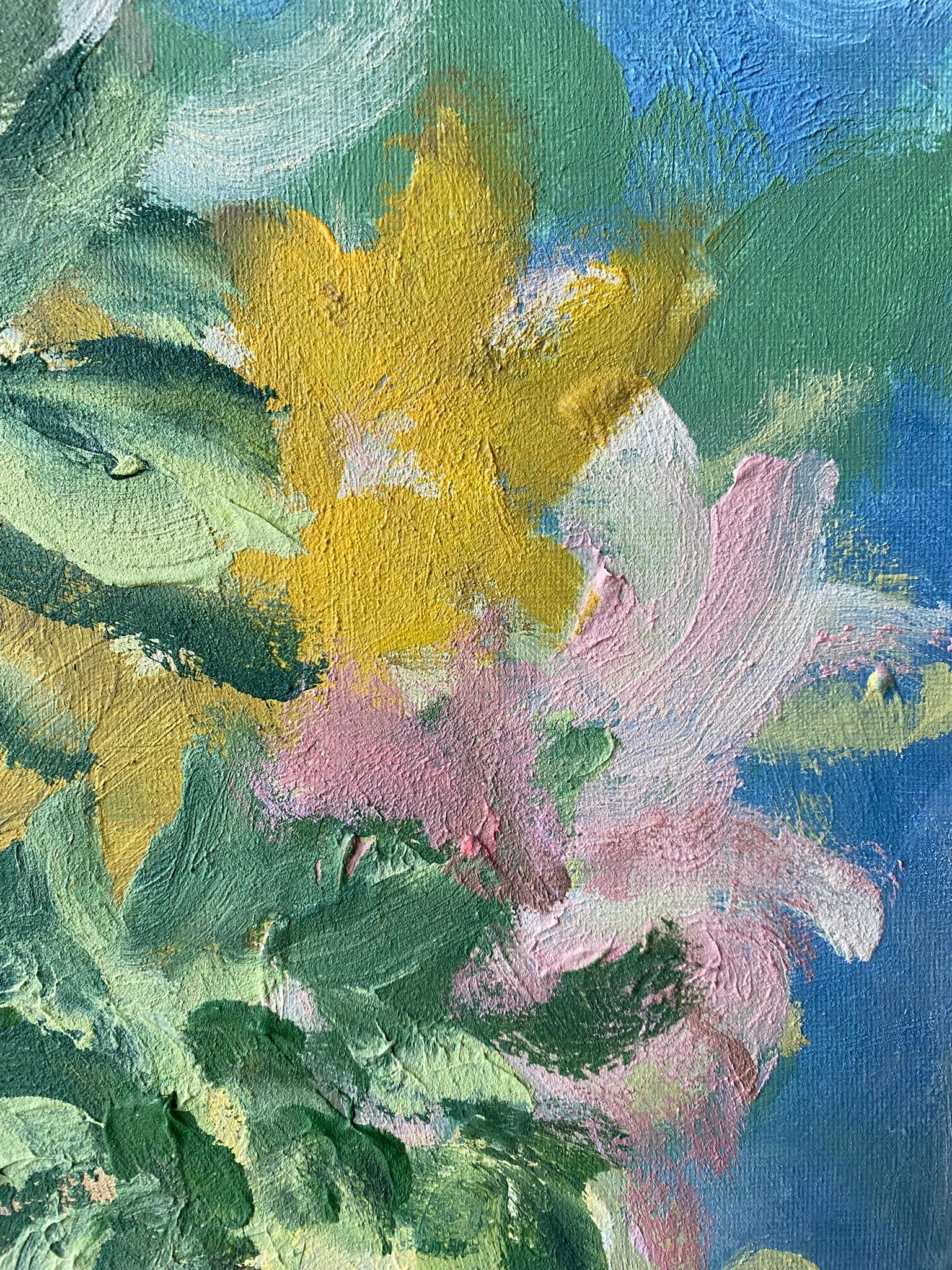 Originale-Impasto-Jardin d'Hiver Series-Dahlias-Artista britannico premiato-tela ad olio - Abstract Painting Grigio di Shizico Yi