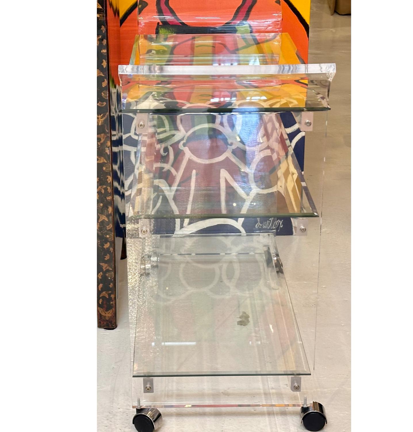 Shlomi Haziza Modern Designer Lucite Acrylic Cocktail Bar Cart In Good Condition For Sale In LOS ANGELES, CA