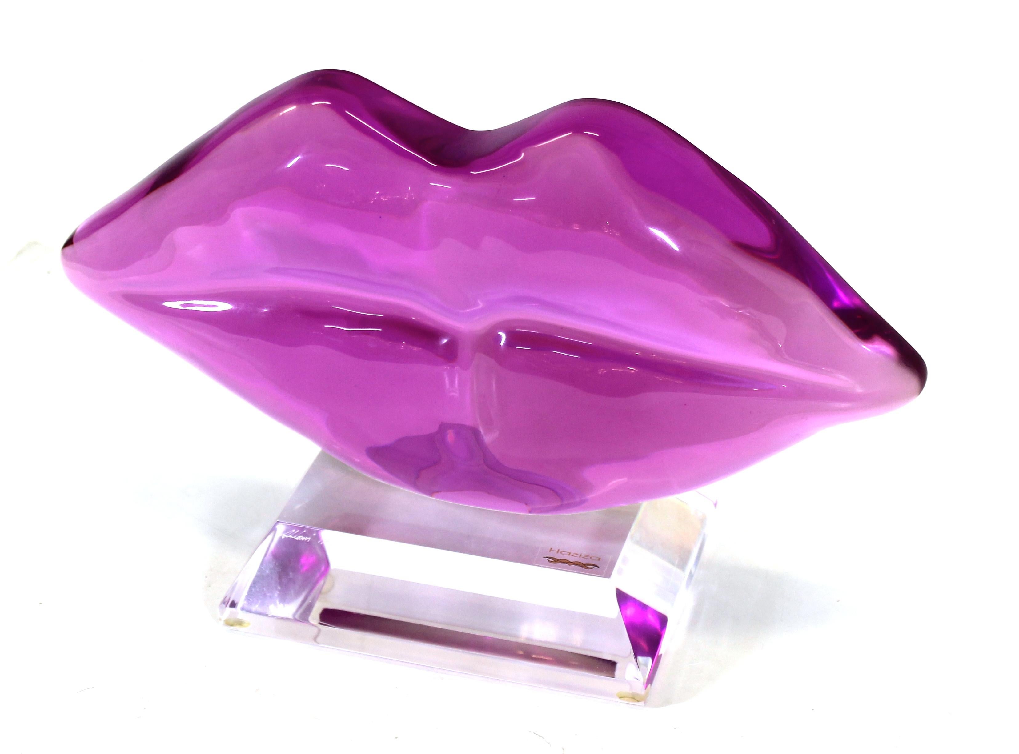 Shlomi Haziza Modern Lucite sculpture of a pair of fuchsia colored lips mounted on a Lucite base. The piece is incised 'Haziza' on the base and has a makers label on the front. Made in the 1990's.
