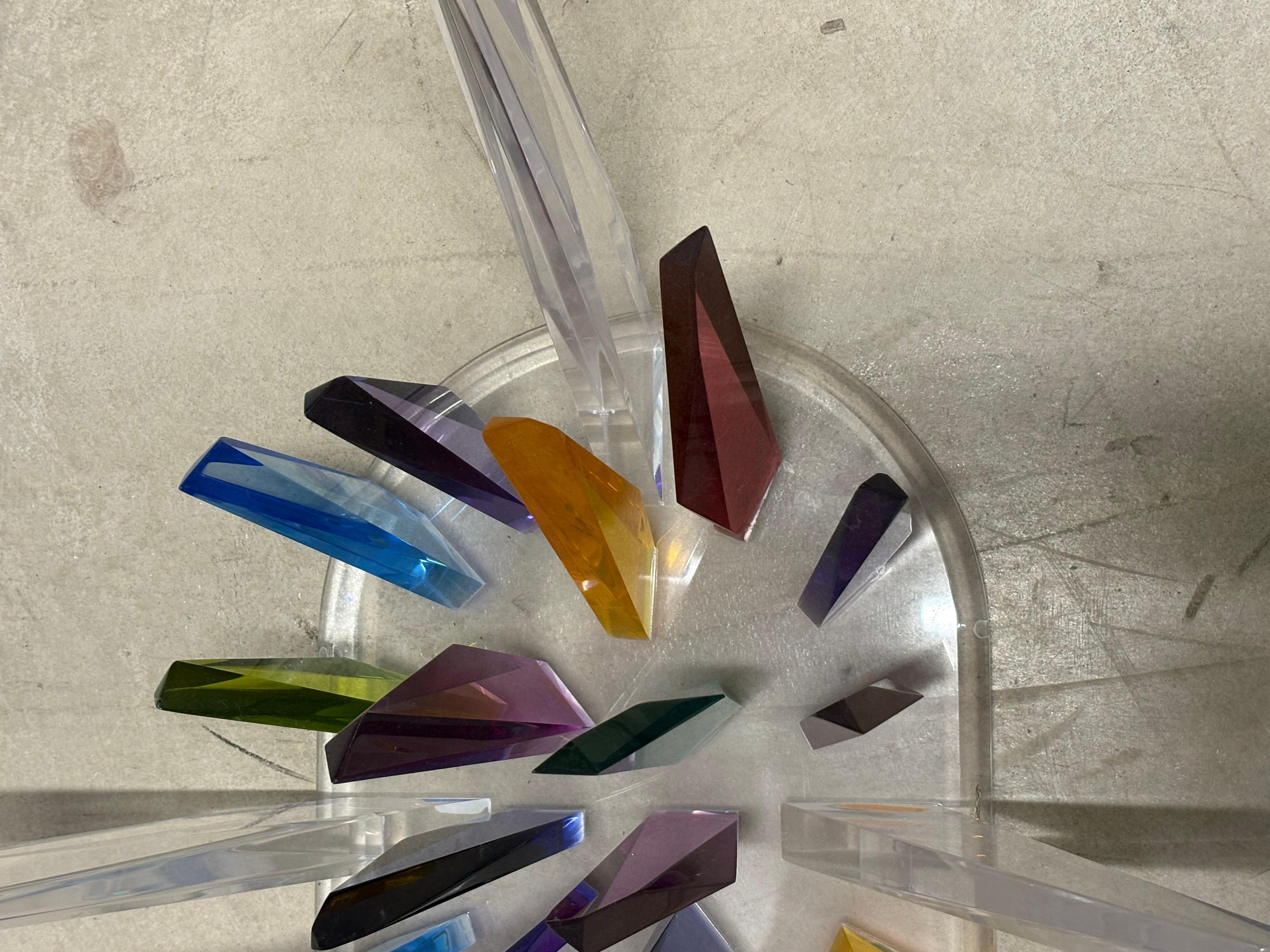 La mesa de centro Shlomi Haziza mide 35x27 sin cristal. O puedes utilizarlo como escultura

Recogida local nj o el comprador puede organizar el envío.