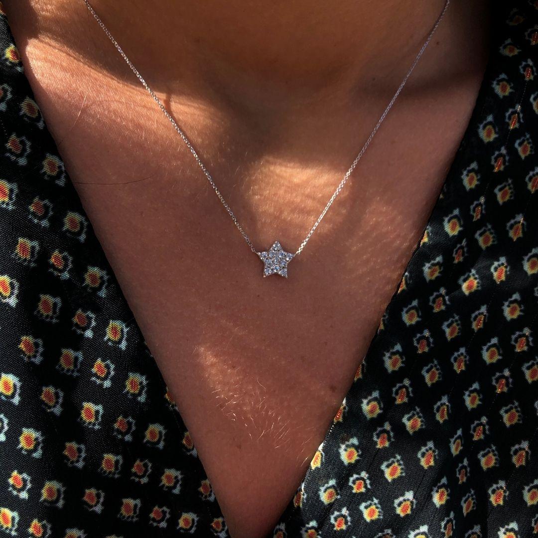 Round Cut 0.27 Carat Diamond Large Star Pendant Necklace in 14 Karat Gold - Shlomit Rogel For Sale