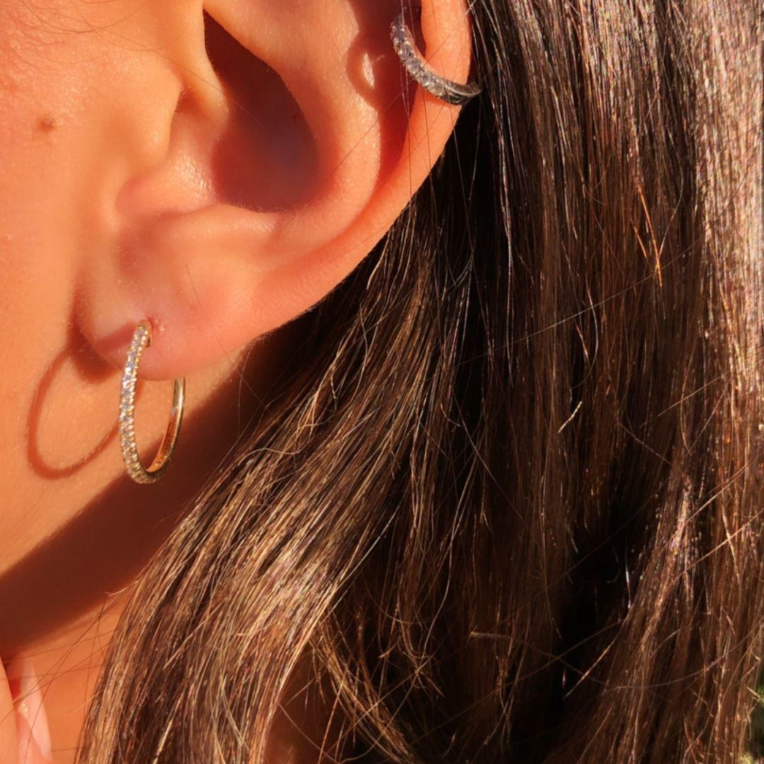 Shlomit Rogel Boucles d'oreilles en or jaune 14 carats avec diamants pavés de 0,37 carat Pour femmes en vente