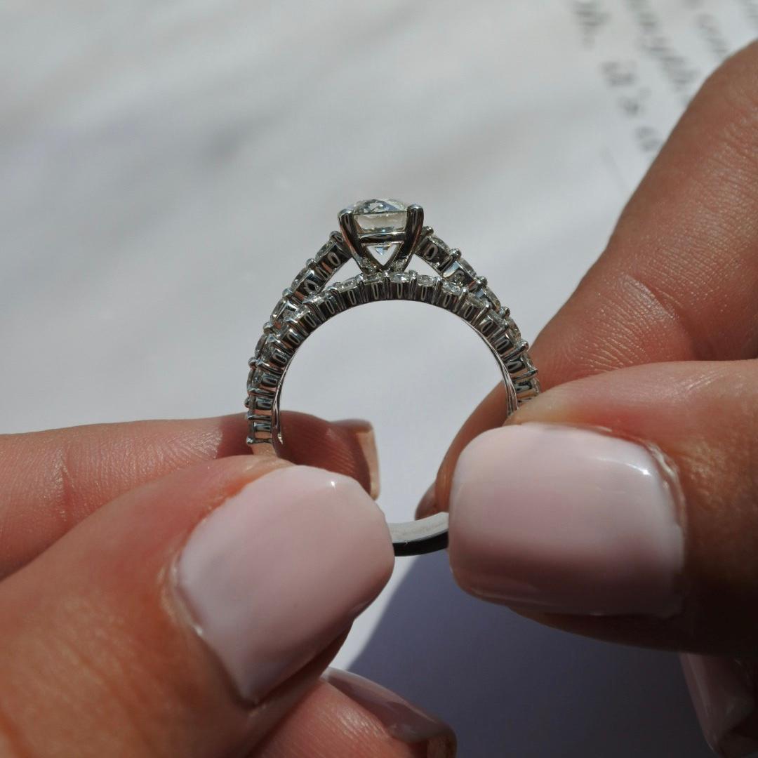 2.60 Carat GIA 3 Row Diamond Ring in 14 Karat White Gold - Shlomit Rogel In New Condition For Sale In Ramatgan, IL