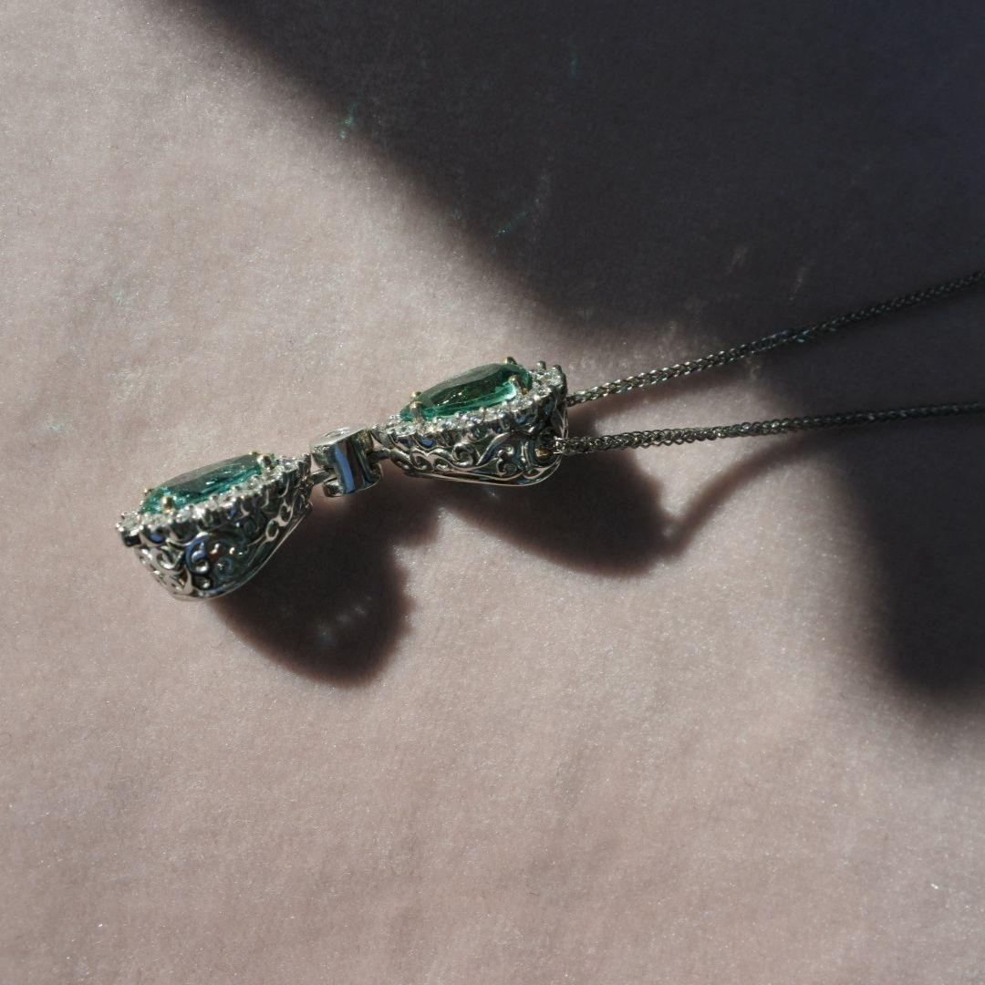 Colgante de diamante esmeralda zambiana natural certificado IGL de 2,23 quilates y oro blanco de 18 quilates en venta 4