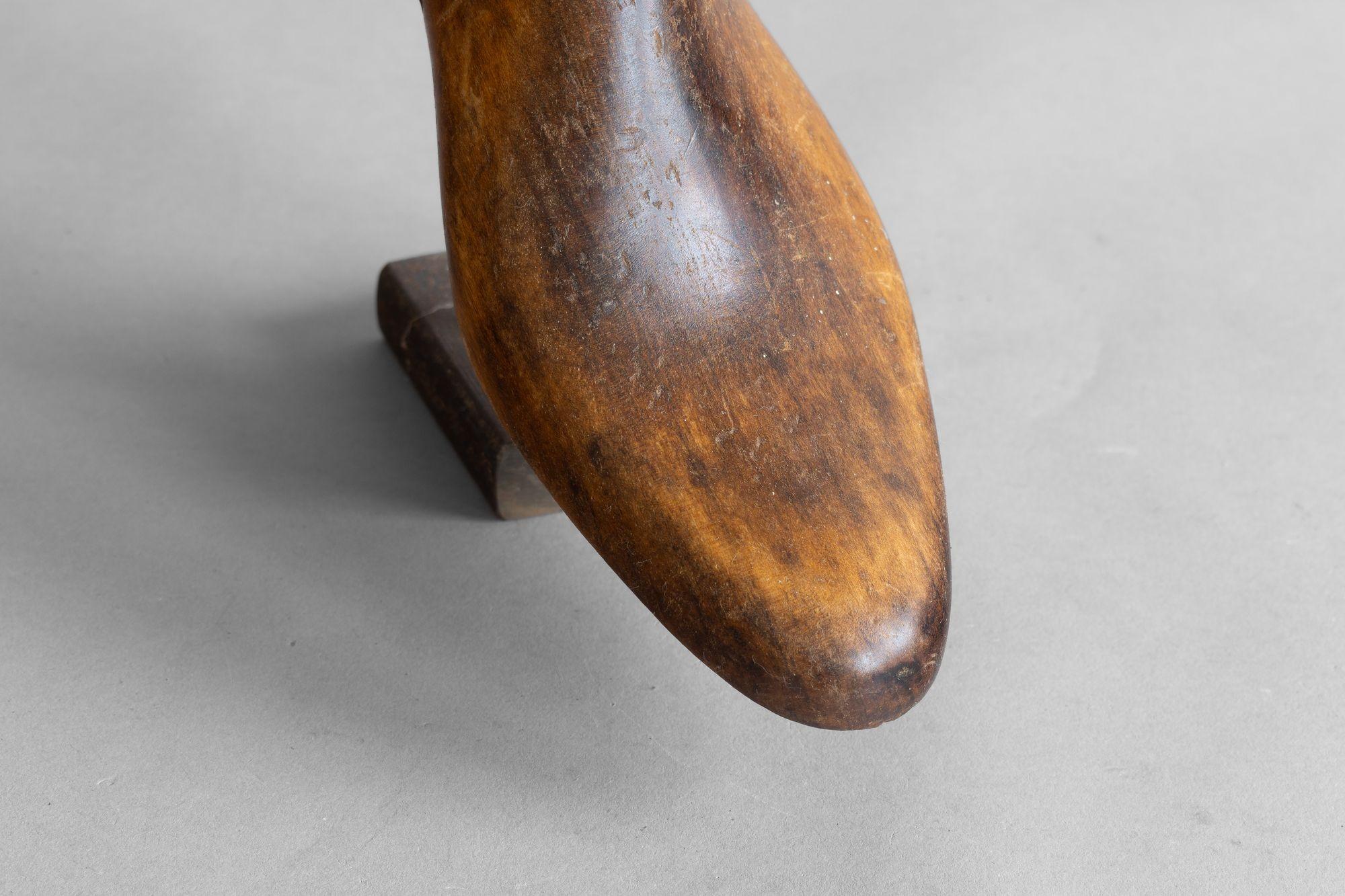 Shoe Lasts on Stands In Good Condition For Sale In London, England