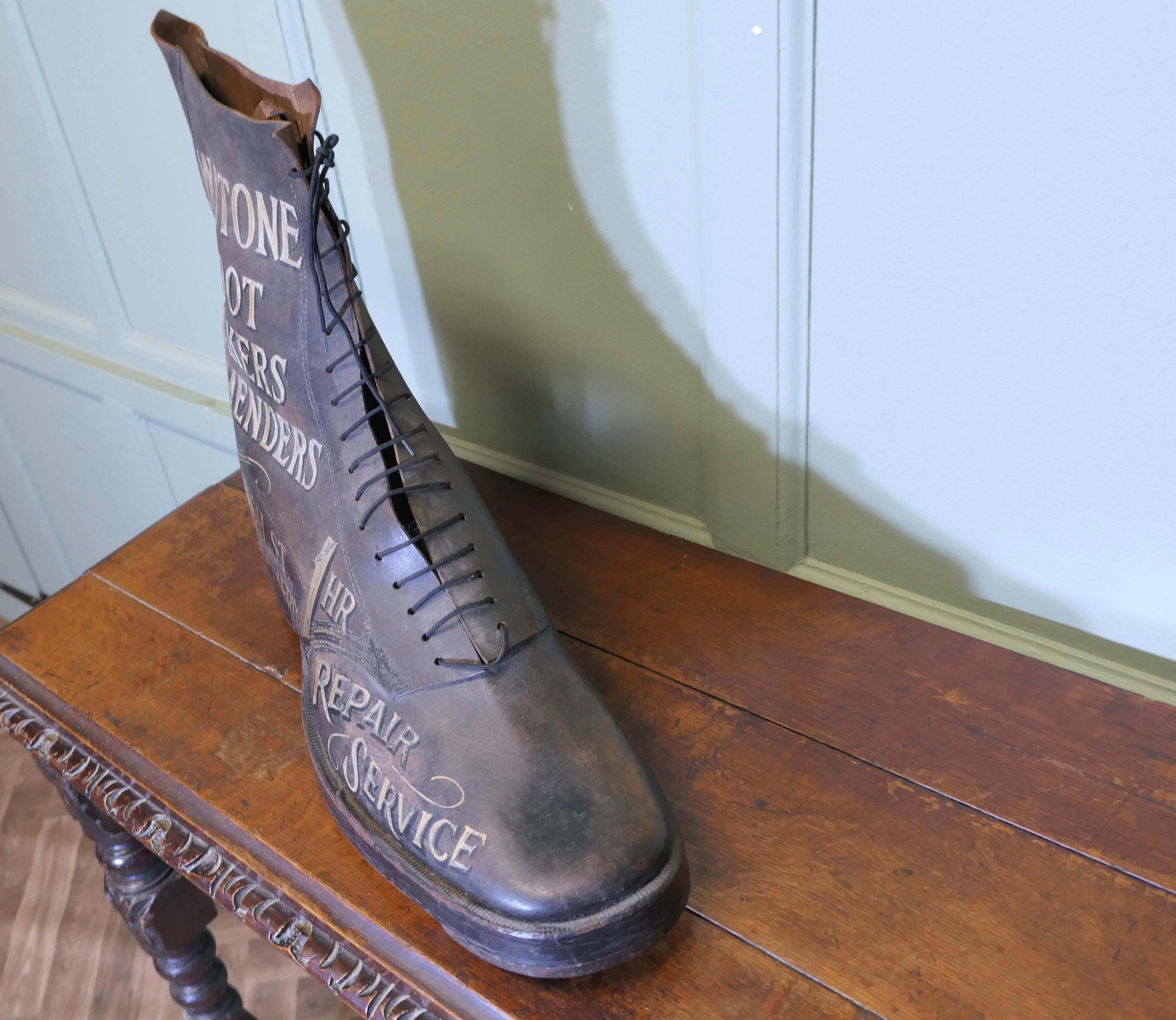 Cuir Shoe Shop or Cobblers Trade Sign, Leather Hob Nail Boot en vente