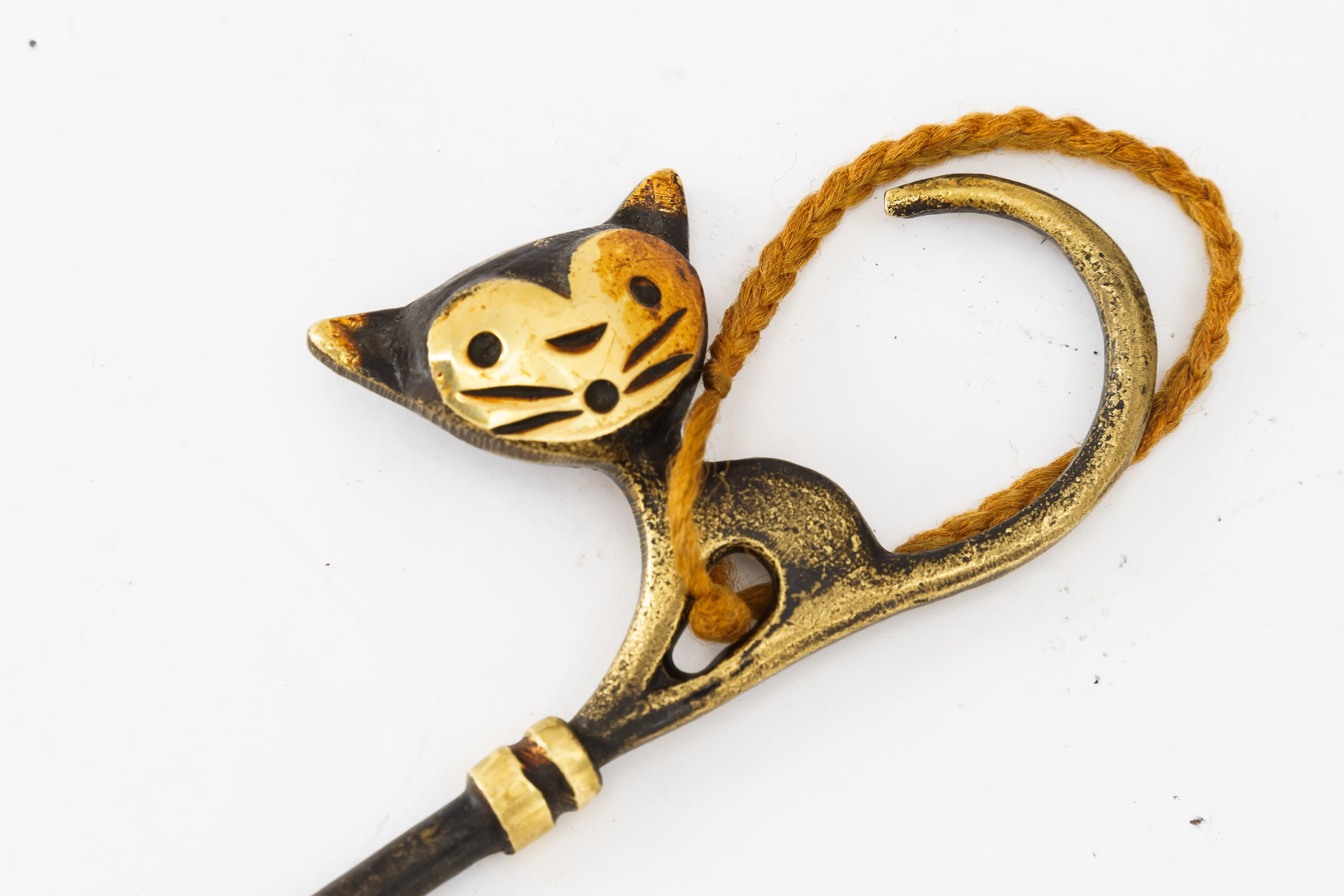 Mid-Century Modern  Shoehorn Shows a Cat by Walter Bosse Around, 1950s For Sale
