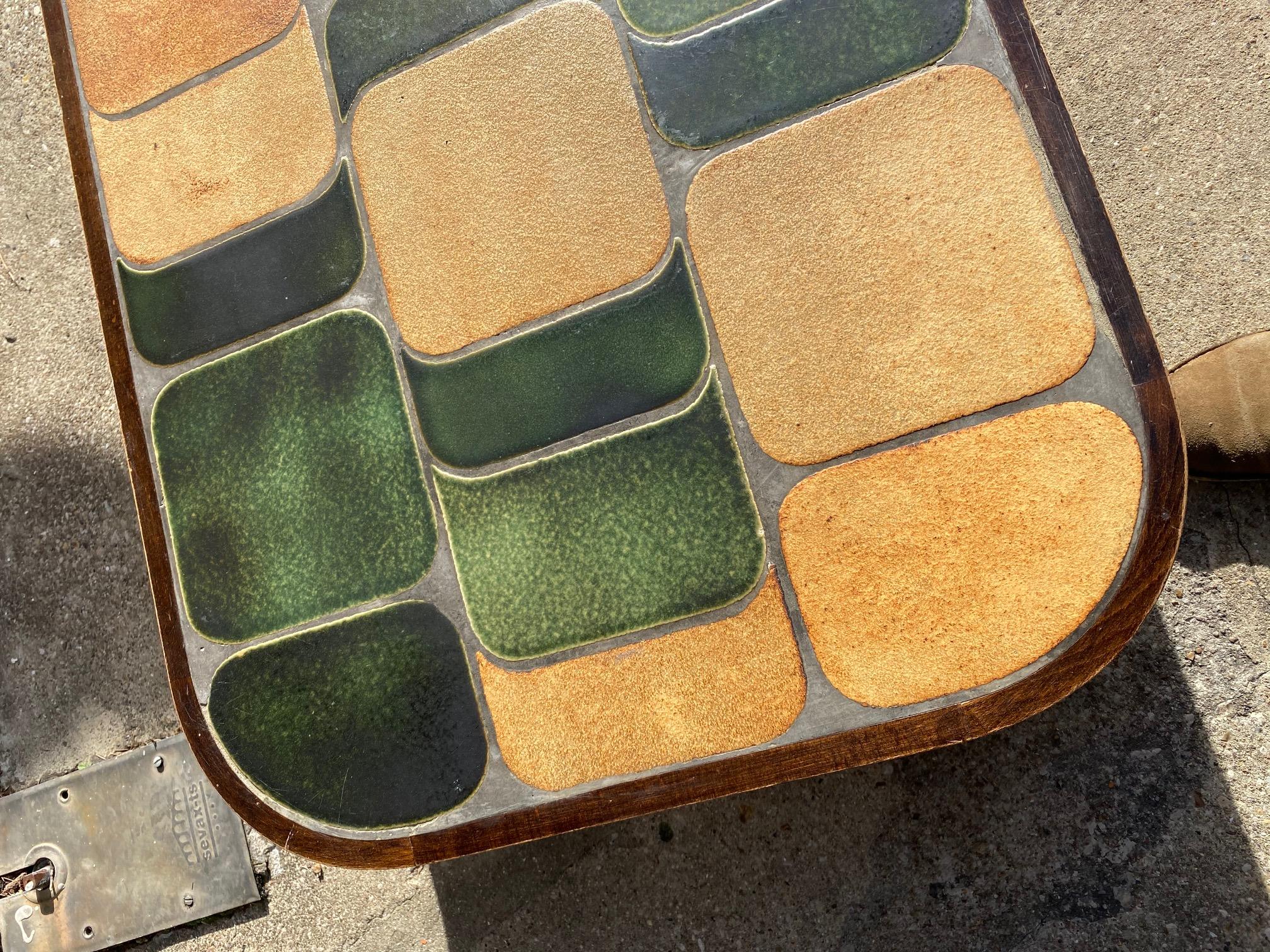 Français Table basse en céramique « Shogun » de Roger Capron, France, années 1960