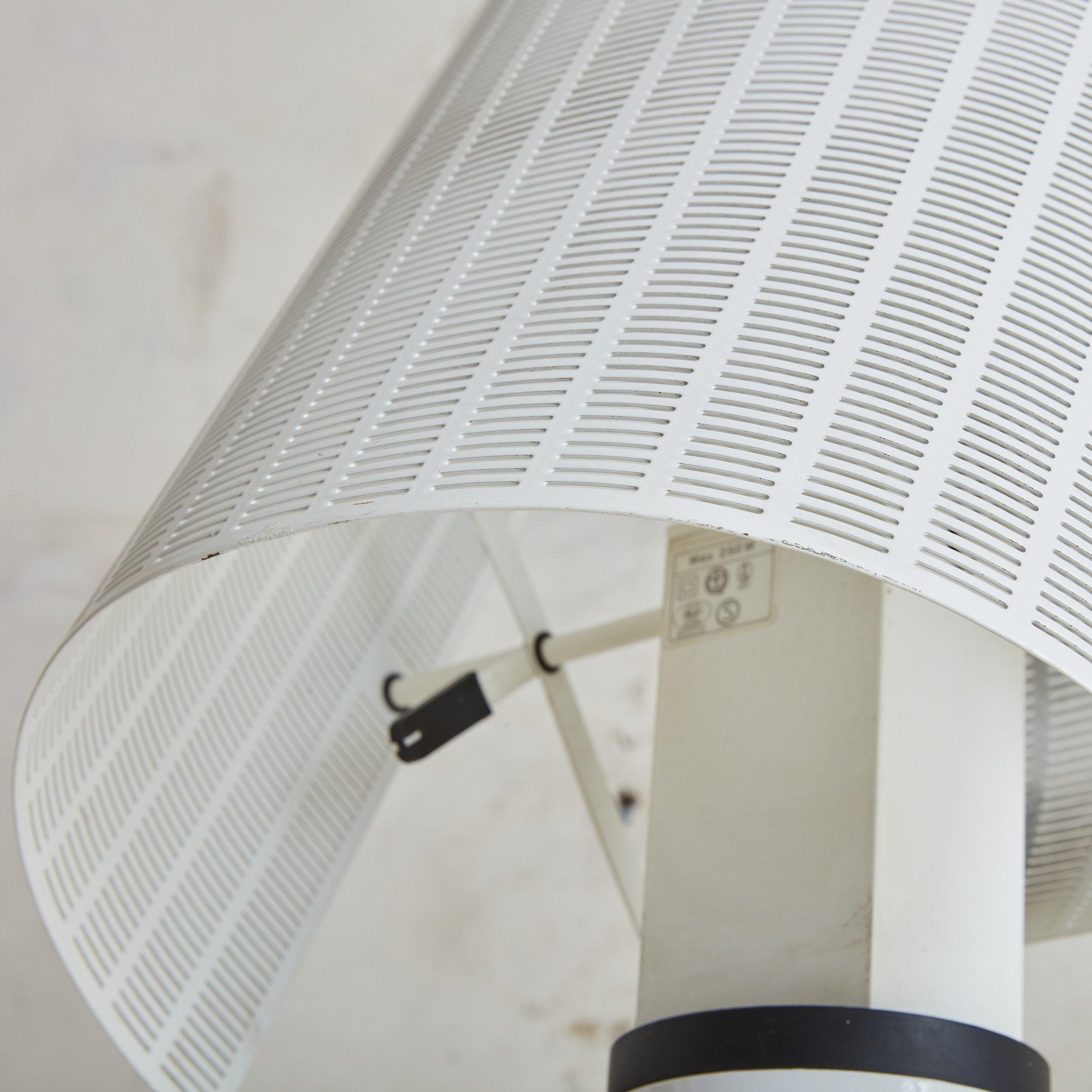 Lámpara de pie 'Shogun' de Mario Botta para Artemide, Italia Años 80 Metal en venta