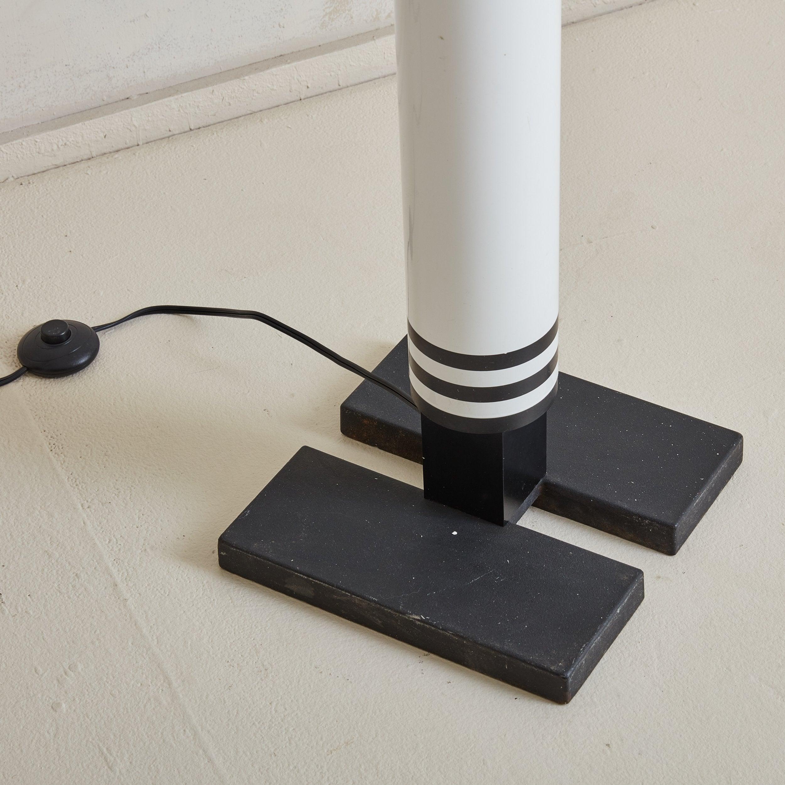 Lámpara de pie 'Shogun' de Mario Botta para Artemide, Italia Años 80 en venta 1