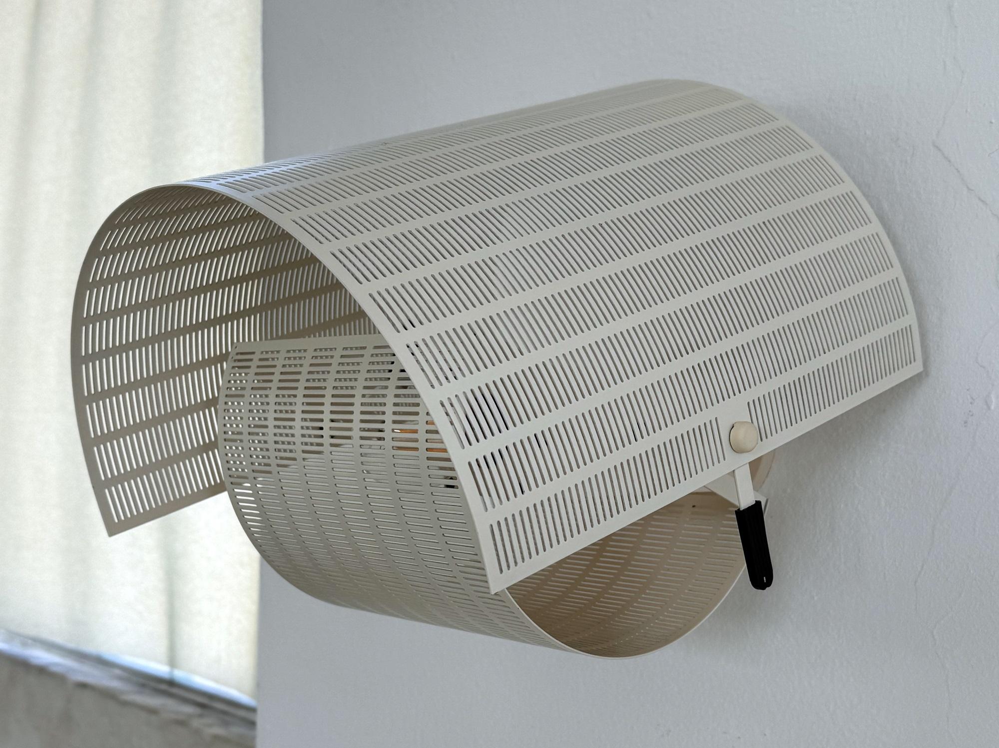 Shogun Wandleuchter von Mario Botta für Artemide Italien, 1986 (Lackiert) im Angebot