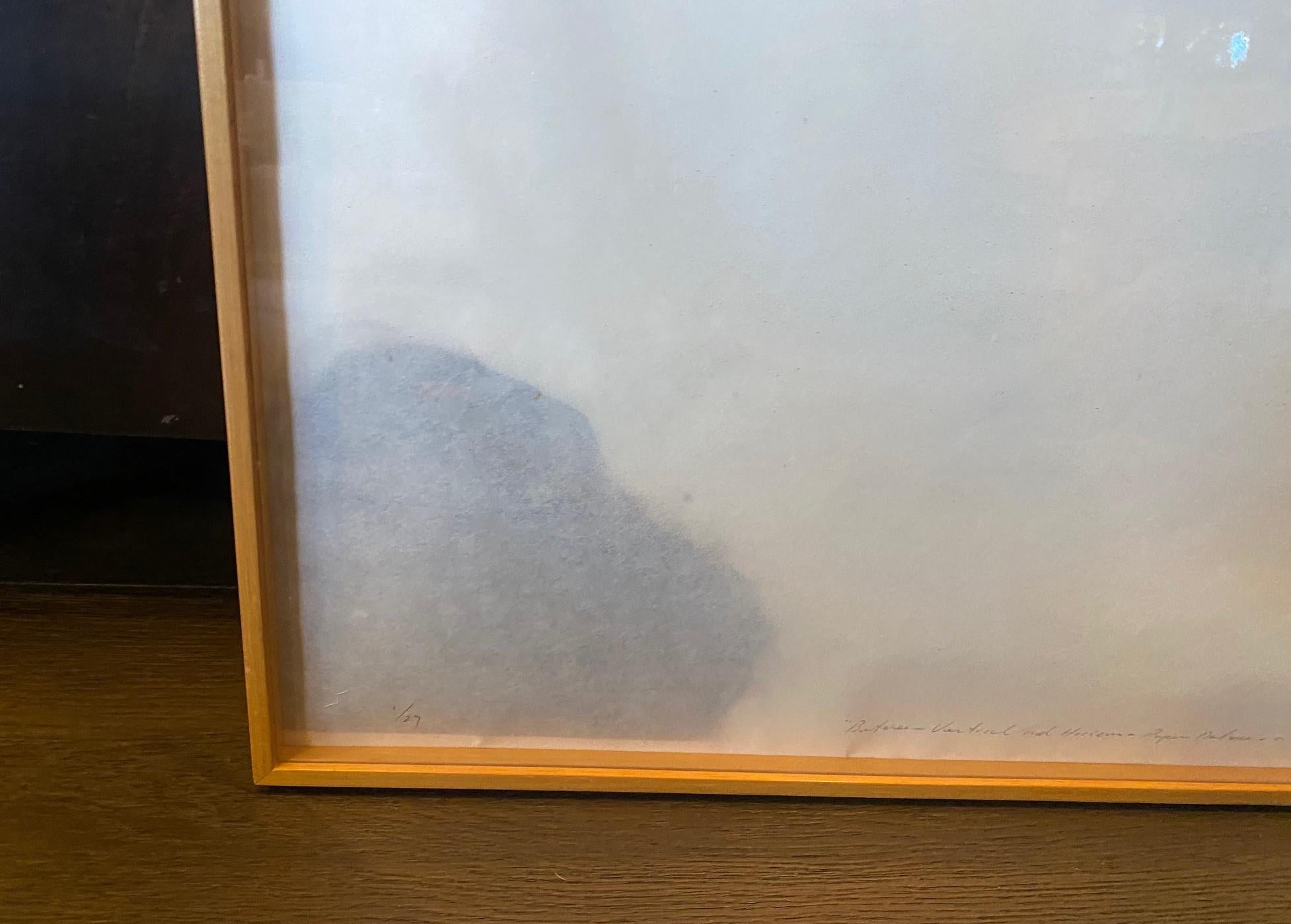 Bois Shoichi Ida Gravure sur support mixte, signée et à tirage limité Entre le vertical et l'horizontal en vente