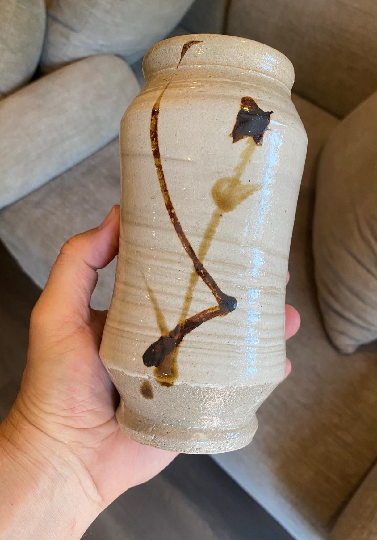 Shoji Hamada Japanese Pottery Mingei Bamboo Tetsue Hakeme Vase with Signed Box im Angebot 3
