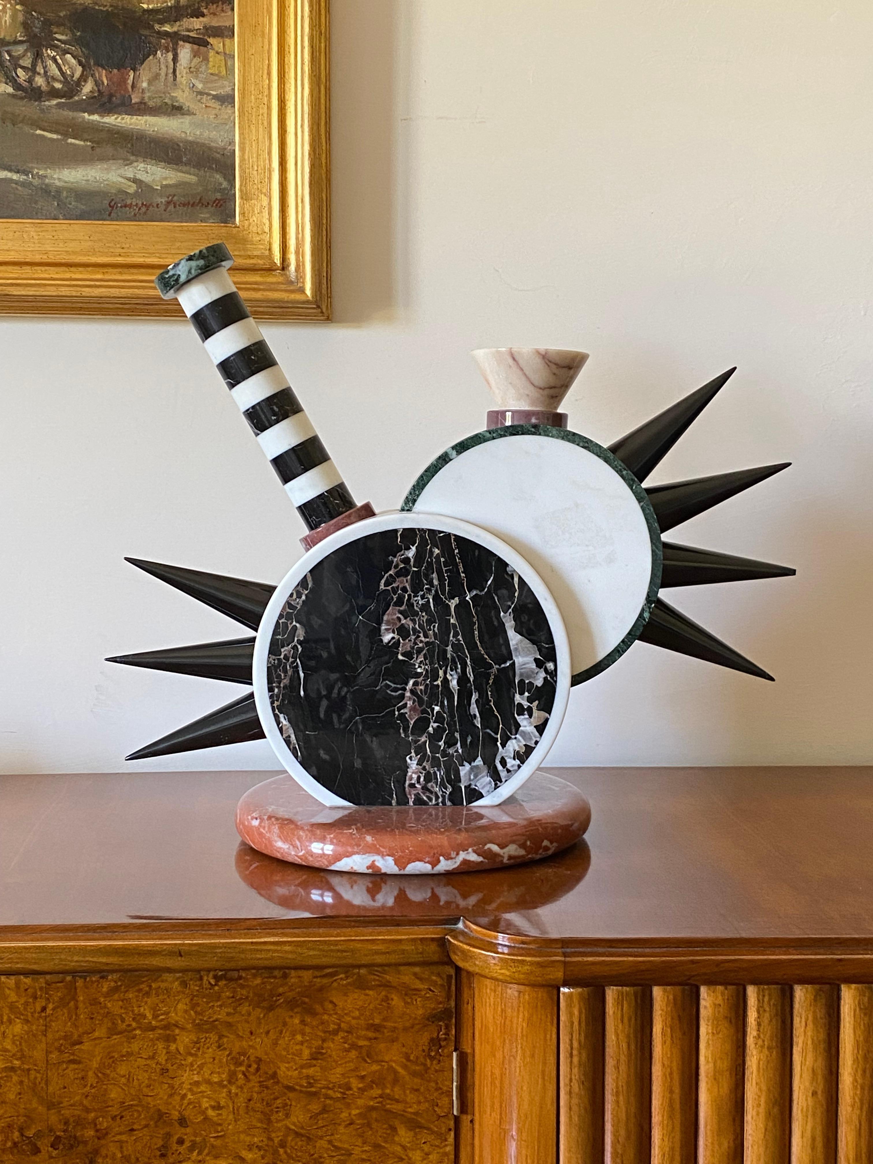 Postmoderno Vaso scultura 'Sholapur', Michele de Lucchi, Up & Up, Carrara, Italia, 1985 in vendita