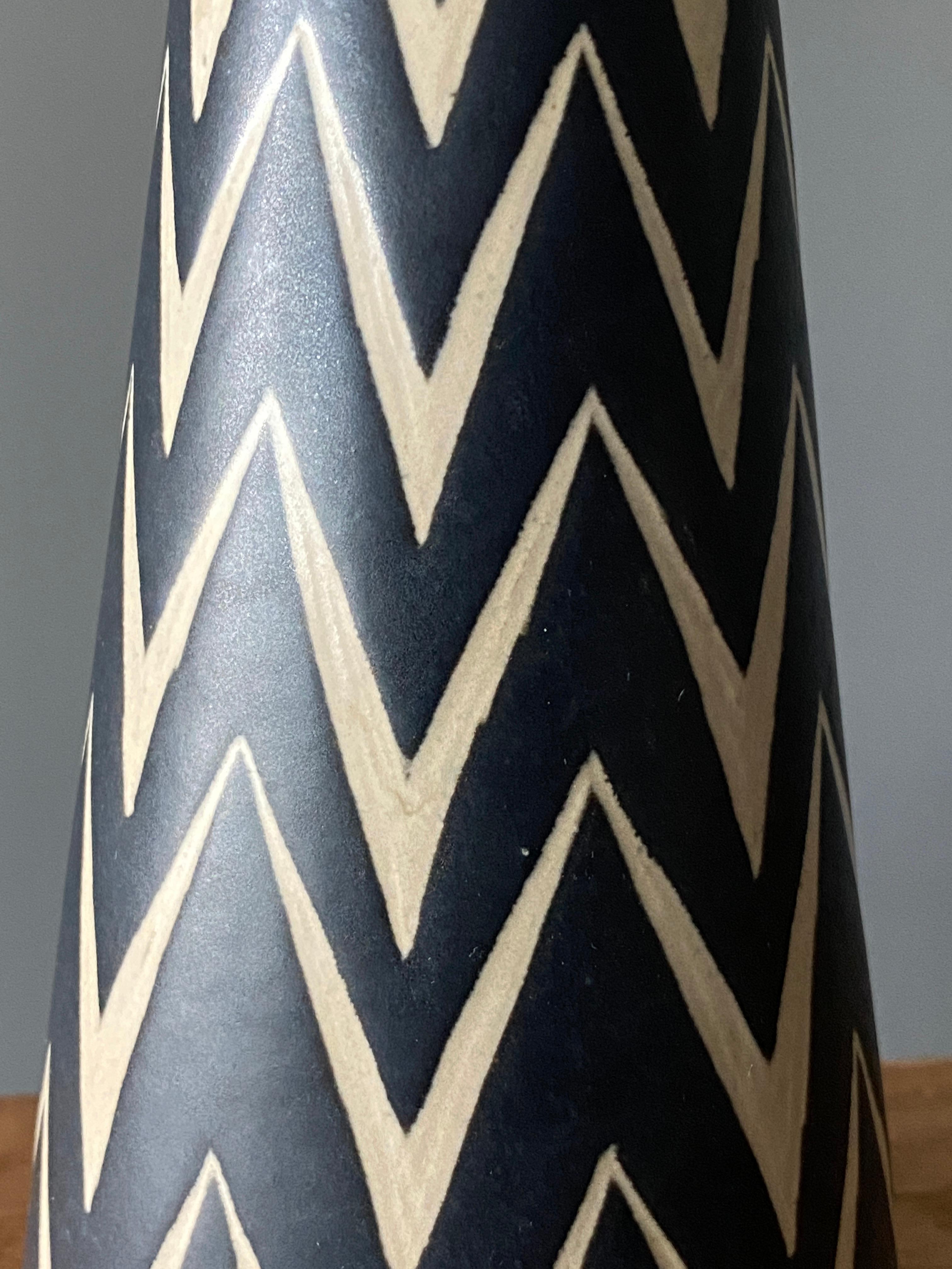 Mid-Century Modern Michael Andersen, Table Lamp, Hand Painted Stoneware, Bornholm, Denmark, 1960s