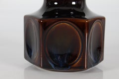 Lampe de bureau sculpturale en grès Sholm avec glaçure foncée brillante par Einar Johansen