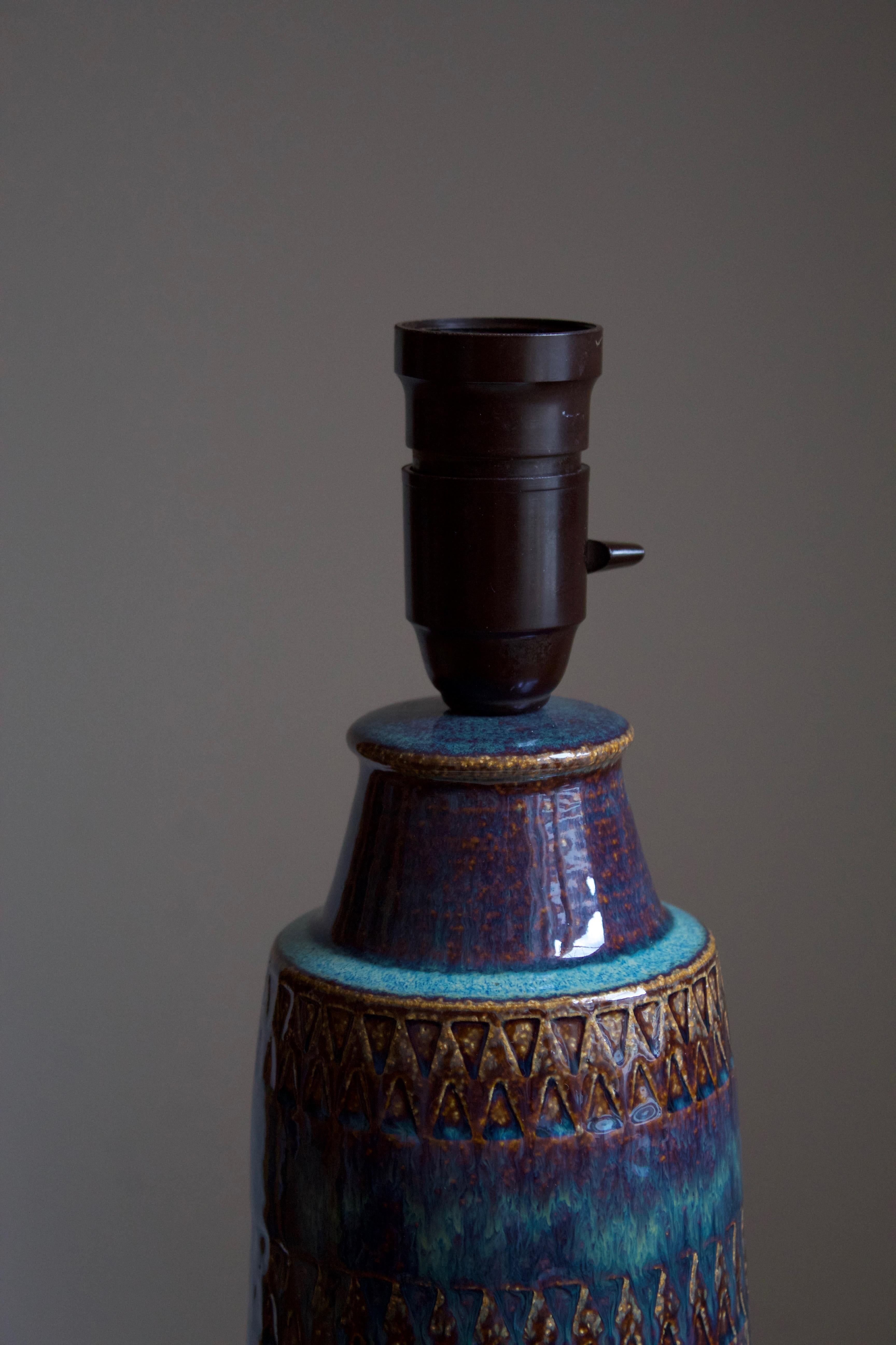 Danish Søholm Stentøj, Table Lamp, Glazed Incised Stoneware, Bornholm, Denmark, 1960s